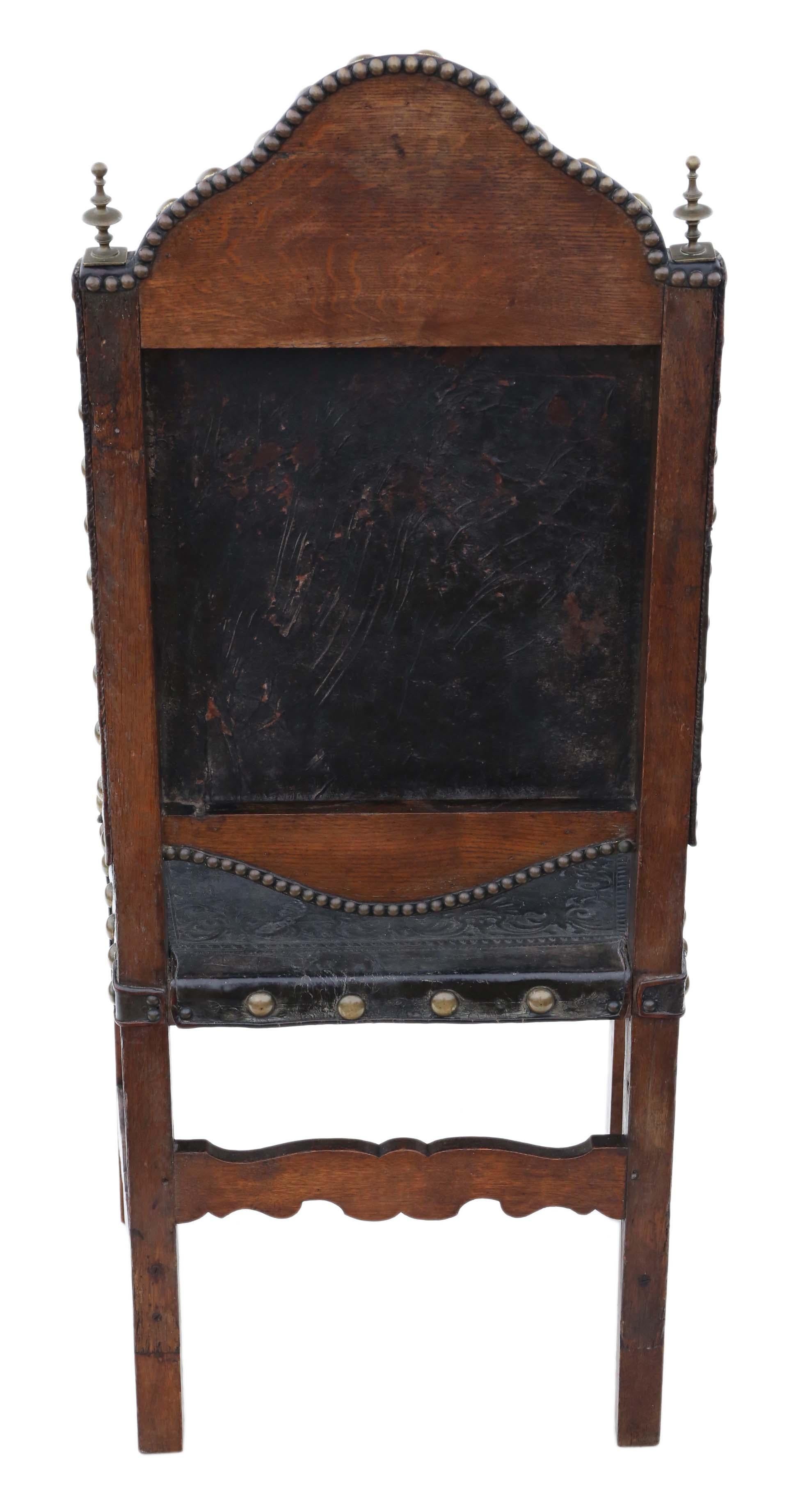 Antique Early 18th Century Portuguese Oak and Leather Chair For Sale 3