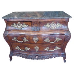 Antique Early 18th Century Walnut Bombé Chest of Drawers