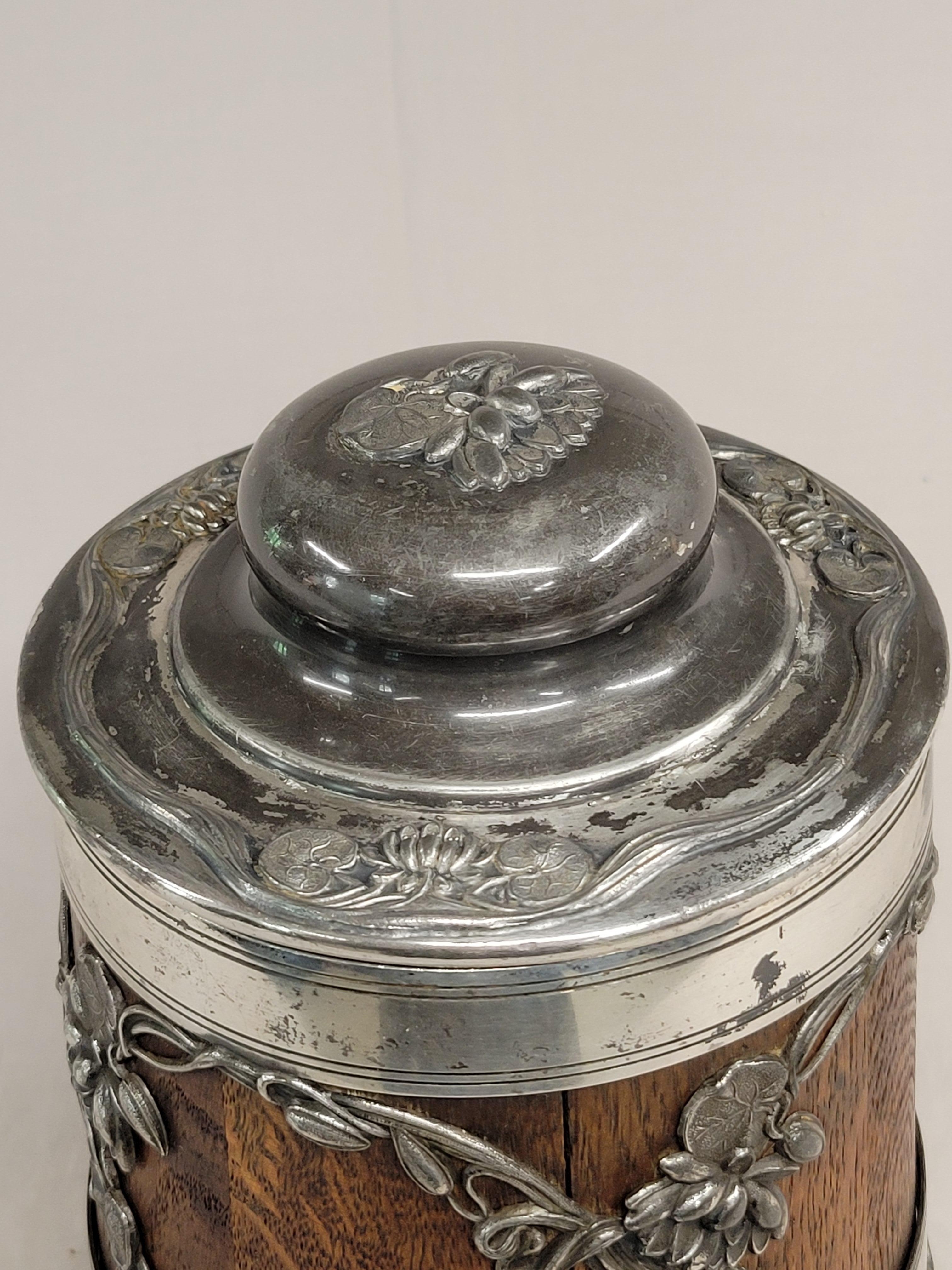 Antike frühe 1900er Jugendstil St. Louis Silver Co. Eiskübel aus Eiche und Silber (amerikanisch) im Angebot