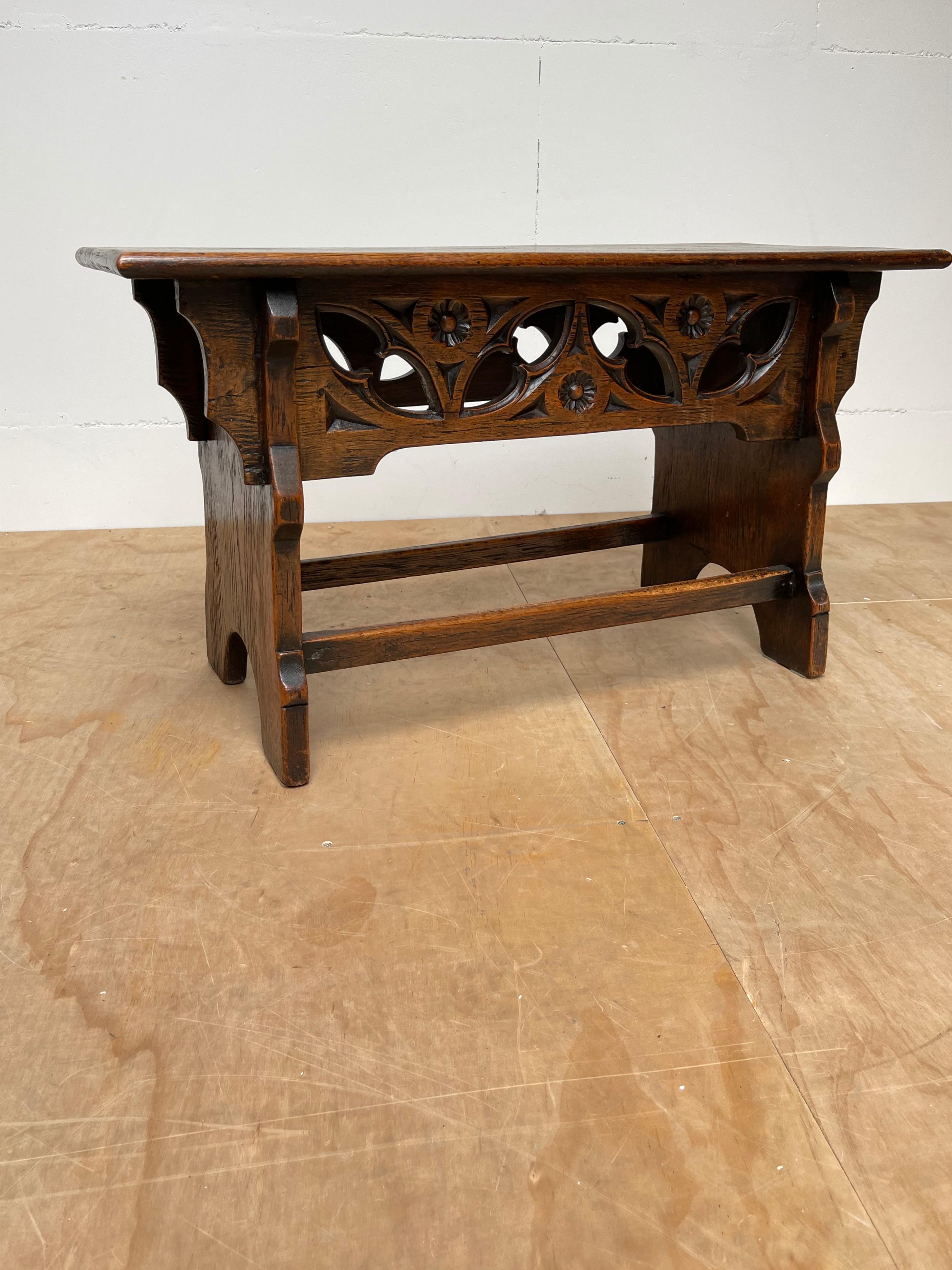 Antique Early 1900s Gothic Revival Stool or Table with Hand Carved Elements For Sale 7