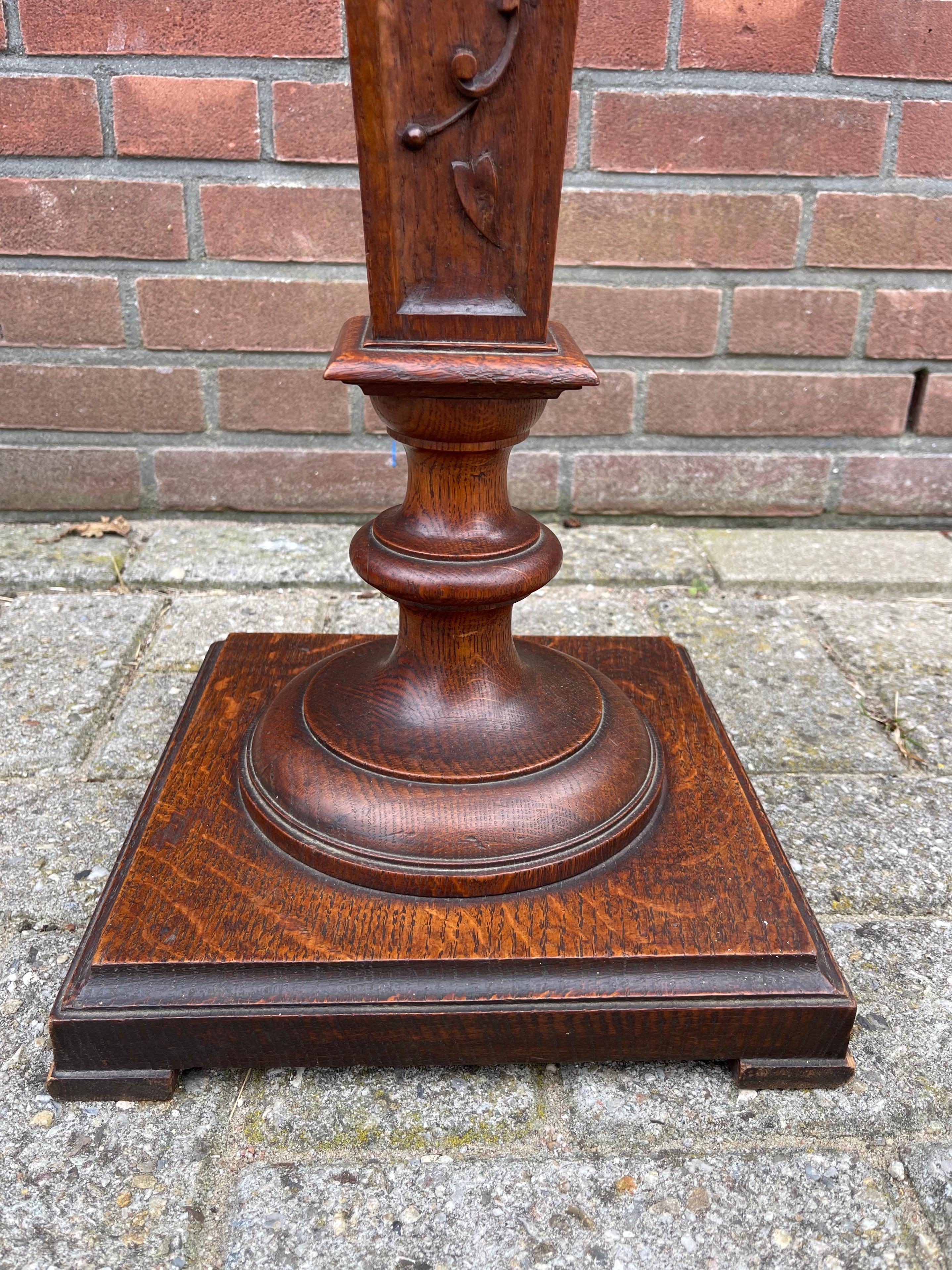Antique Early 1900s Hand Carved Oak Pedestal Display Stand, Floral Sculptered For Sale 5