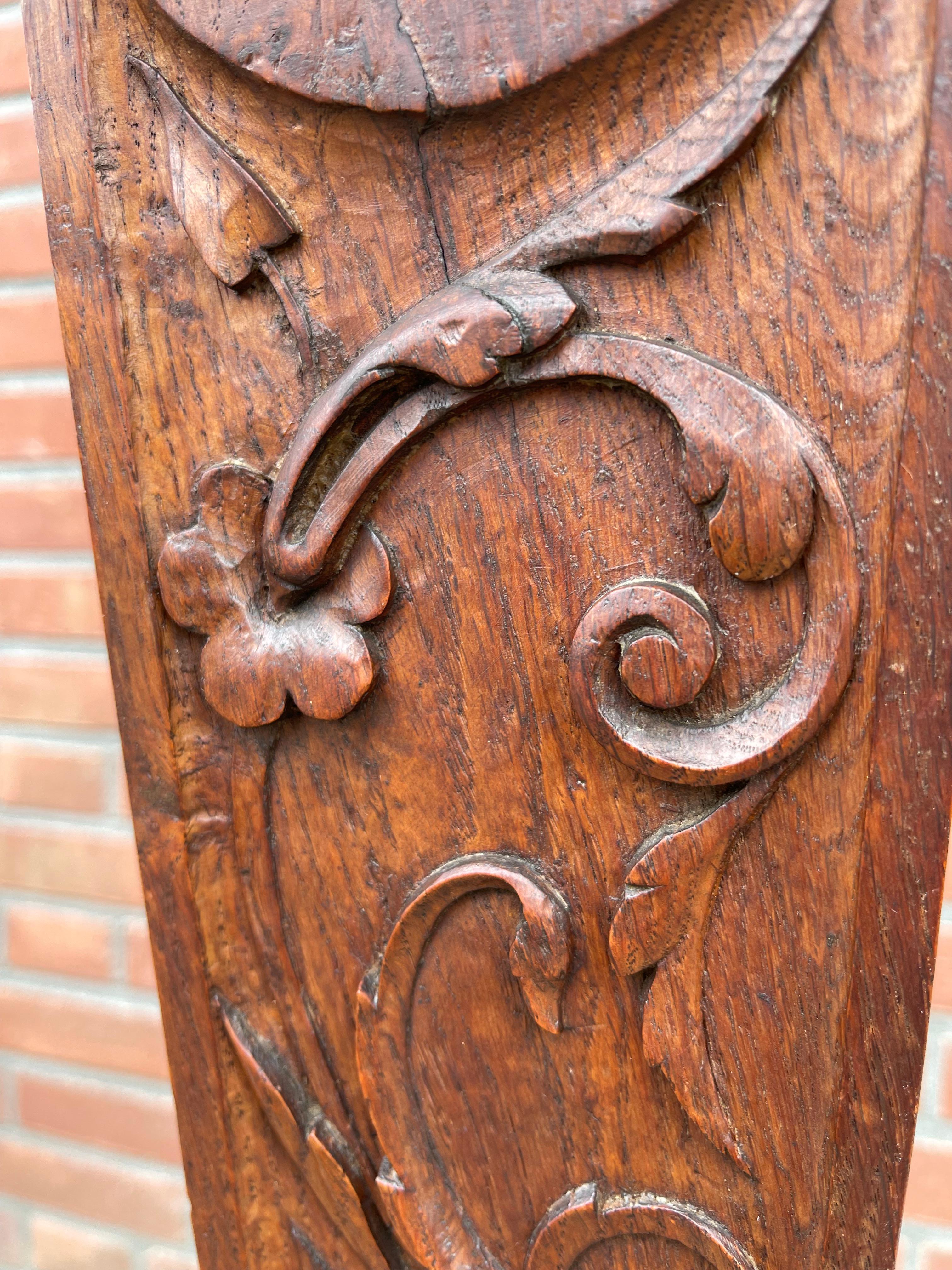 Antique Early 1900s Hand Carved Oak Pedestal Display Stand, Floral Sculptered For Sale 6