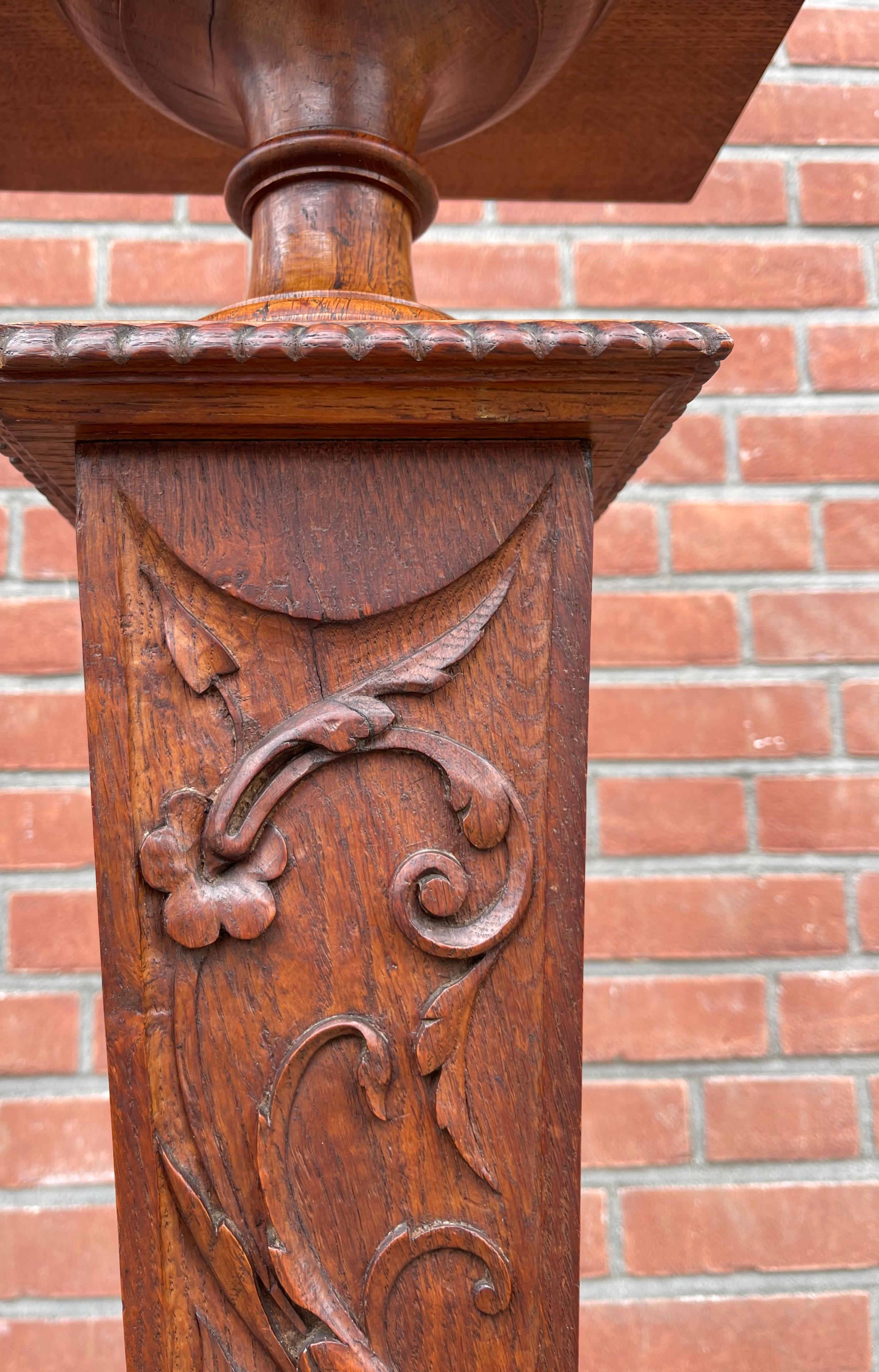 Antique Early 1900s Hand Carved Oak Pedestal Display Stand, Floral Sculptered For Sale 8