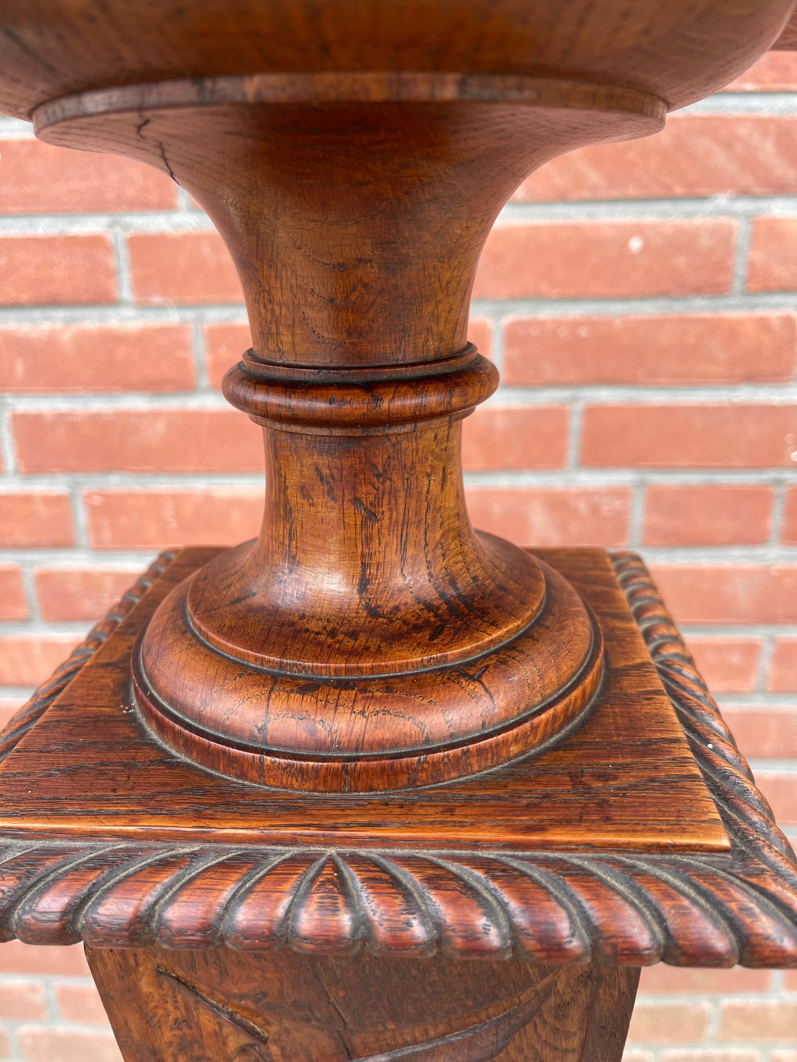 Antique Early 1900s Hand Carved Oak Pedestal Display Stand, Floral Sculptered For Sale 2