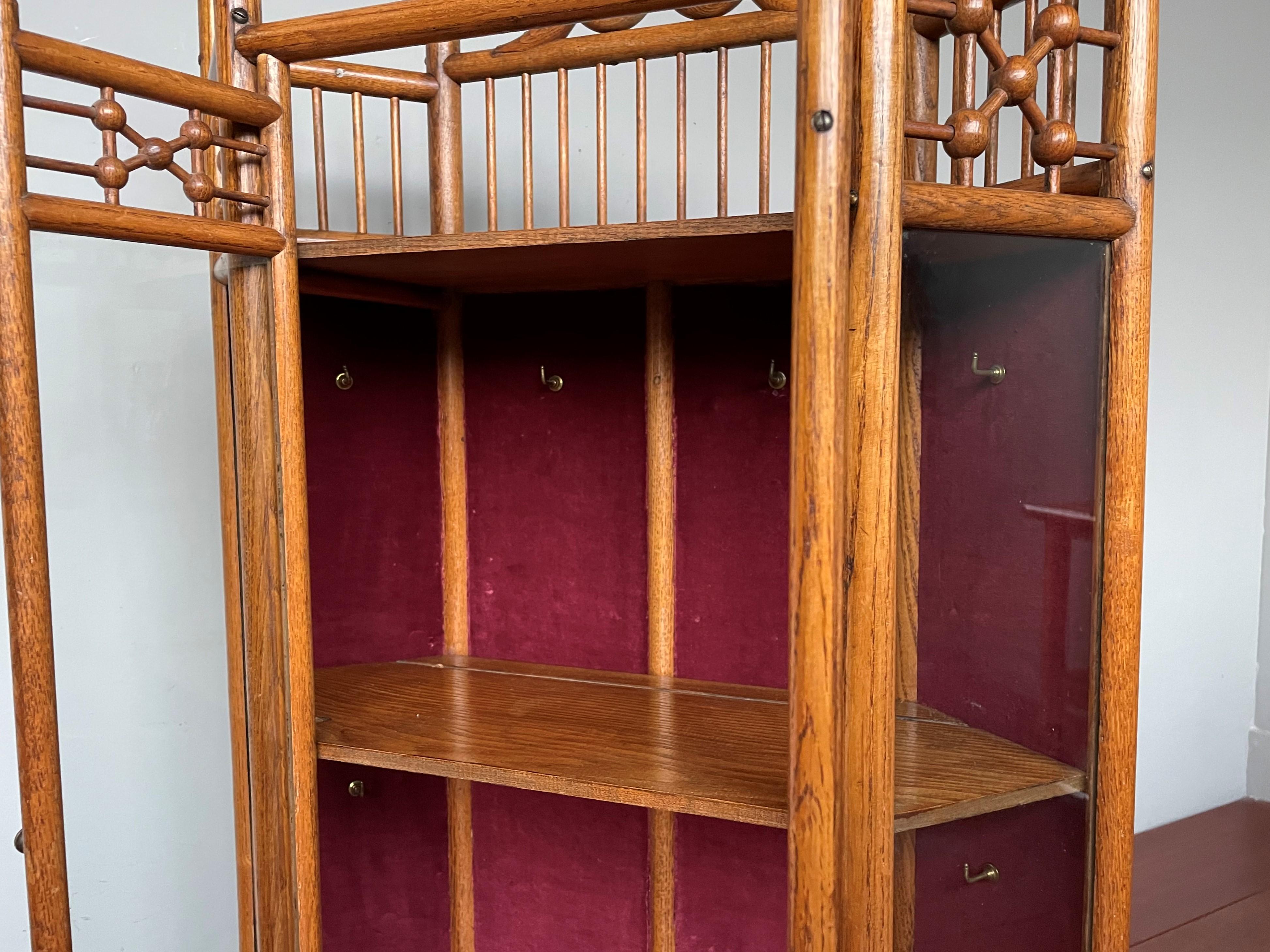 Antique Early 1900s, Handmade Arts & Crafts Oak and Glass Wall Display Cabinet 7