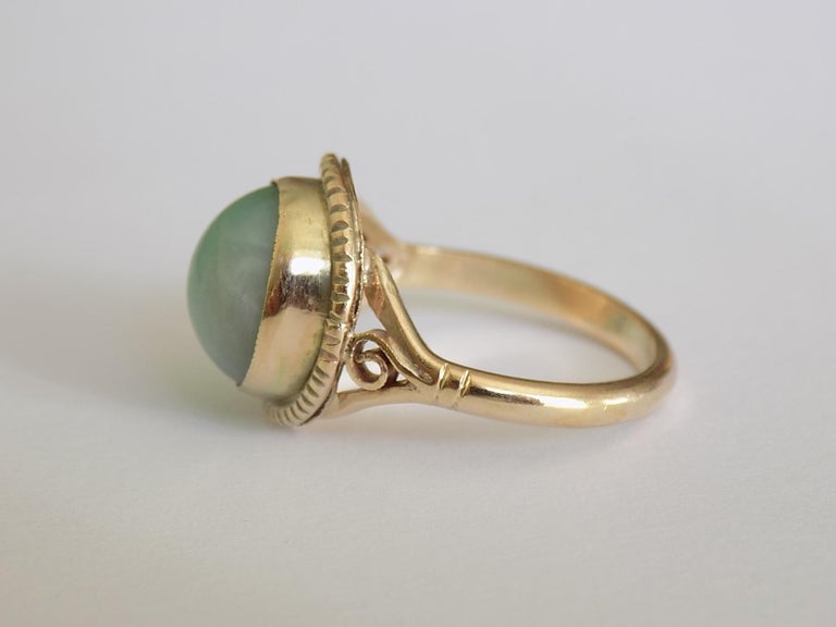Antique Early 1900s Jade Cabochon Gold Ring at 1stDibs