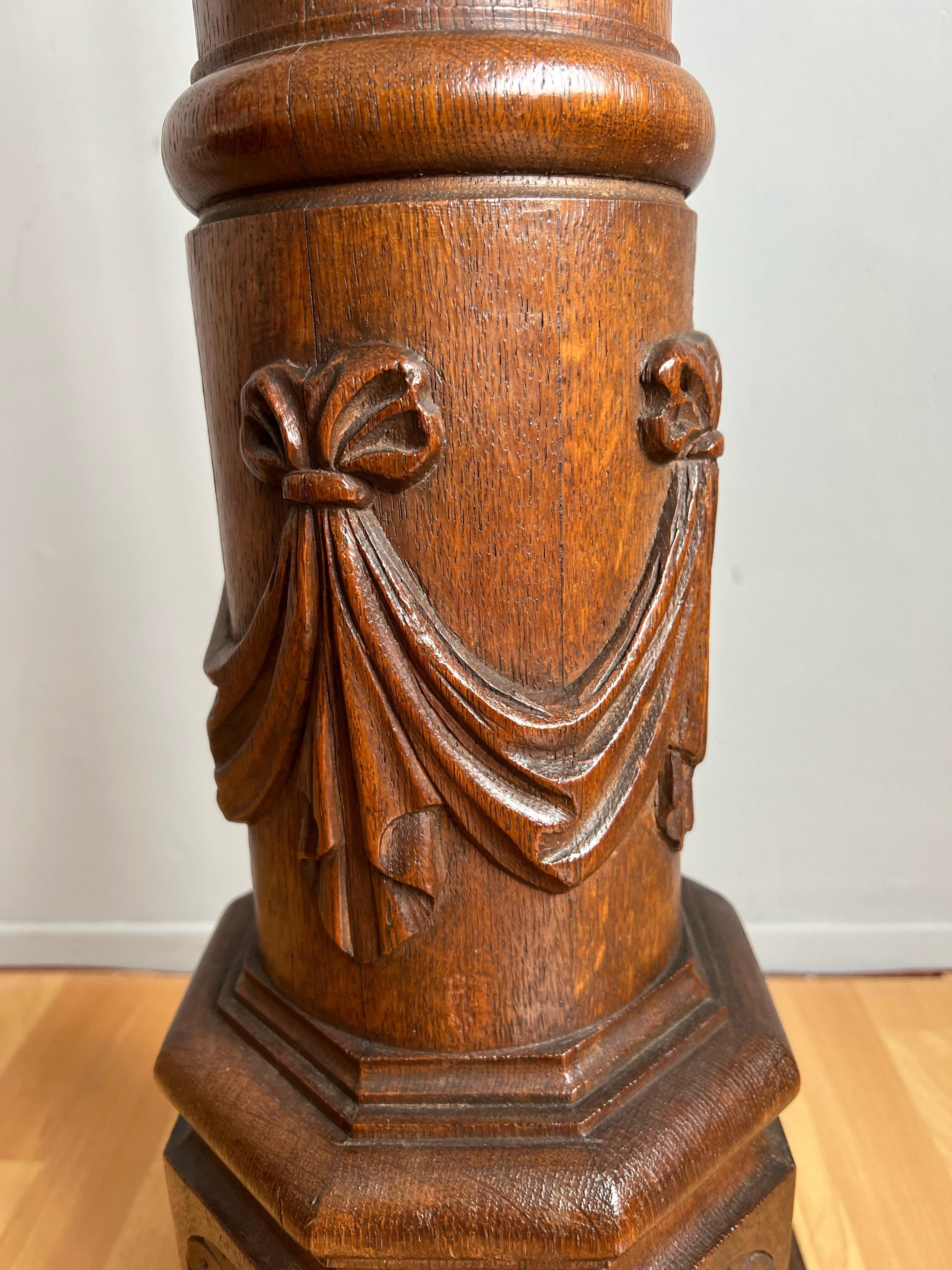 20th Century Antique Early 1900s Majestic Hand Carved Oak Display Sculpture Stand / Pedestal For Sale