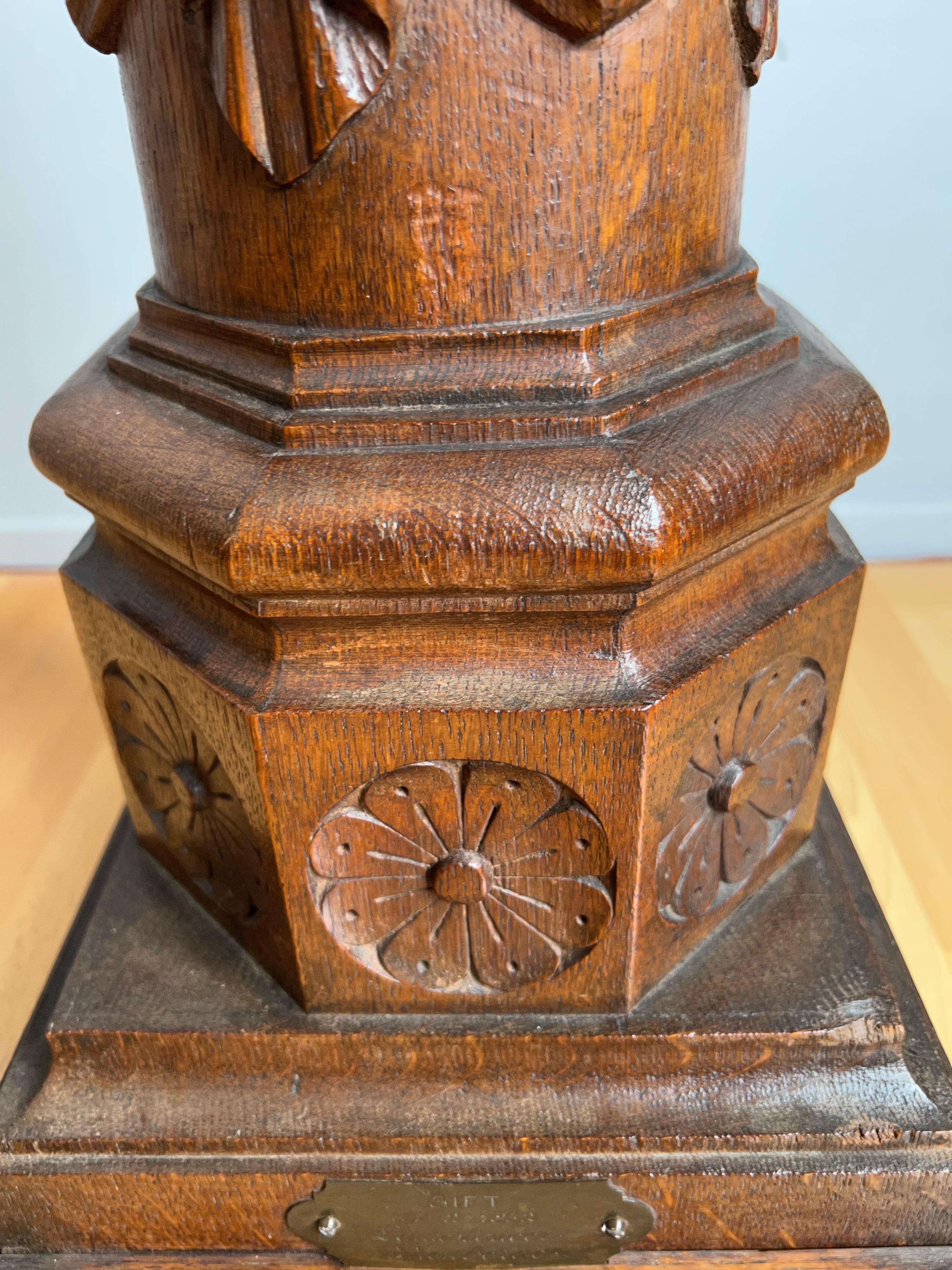 Wood Antique Early 1900s Majestic Hand Carved Oak Display Sculpture Stand / Pedestal For Sale