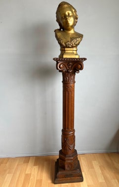Antiguo Soporte / Pedestal de Escultura de Roble Tallado a Mano Majestuoso de principios de 1900