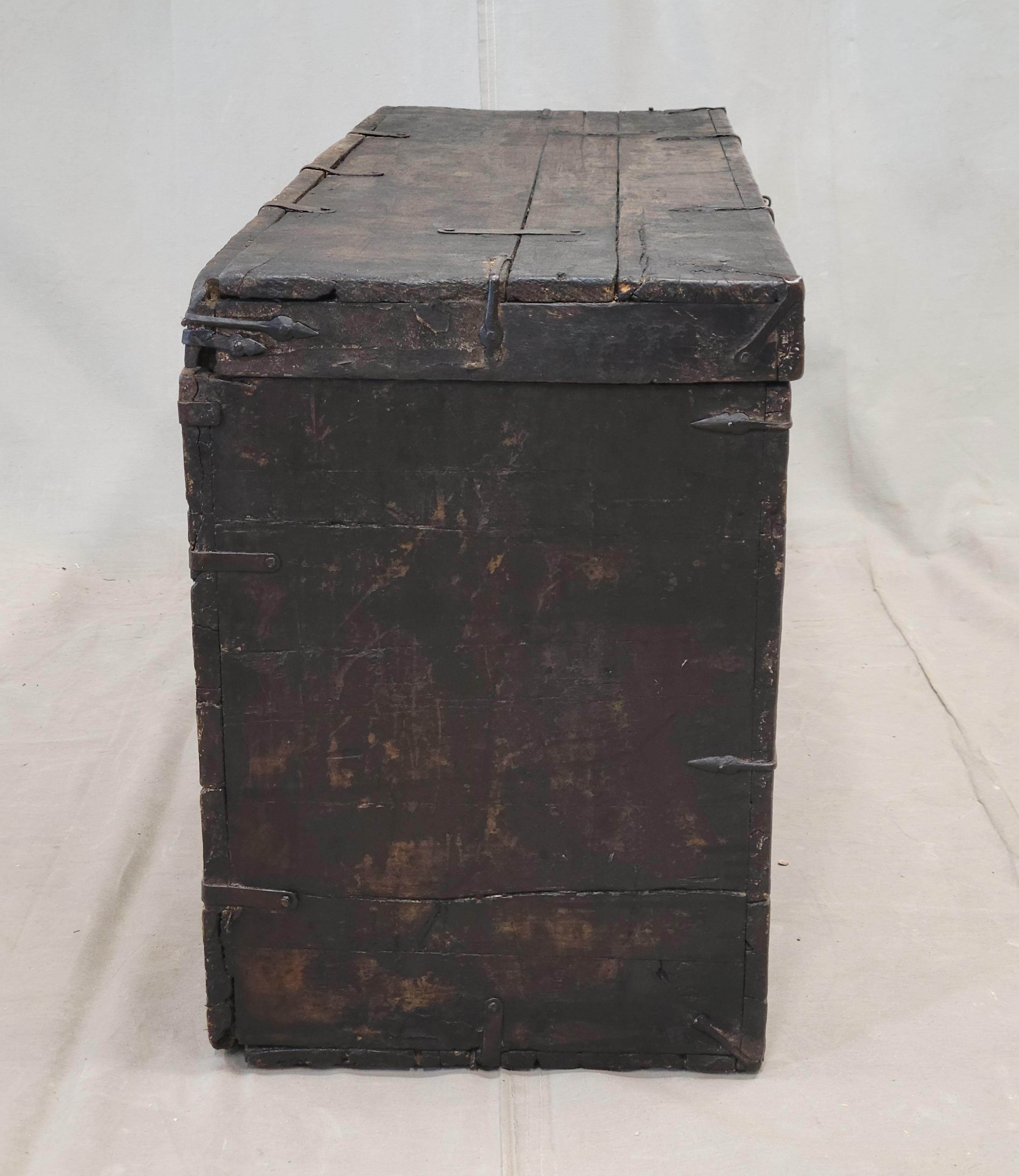 Antique Early 1900s Tibetan Trunk With Original Paint in Flaming Jewel Motif 5