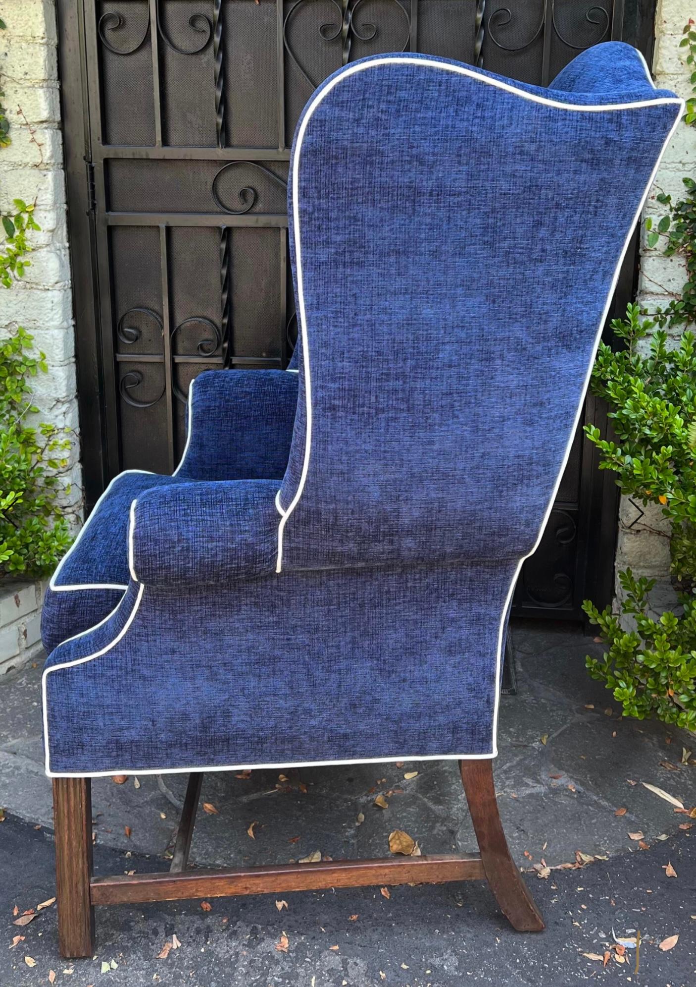 Antique Early 19c George III Petite Wingback Chair In Good Condition For Sale In LOS ANGELES, CA