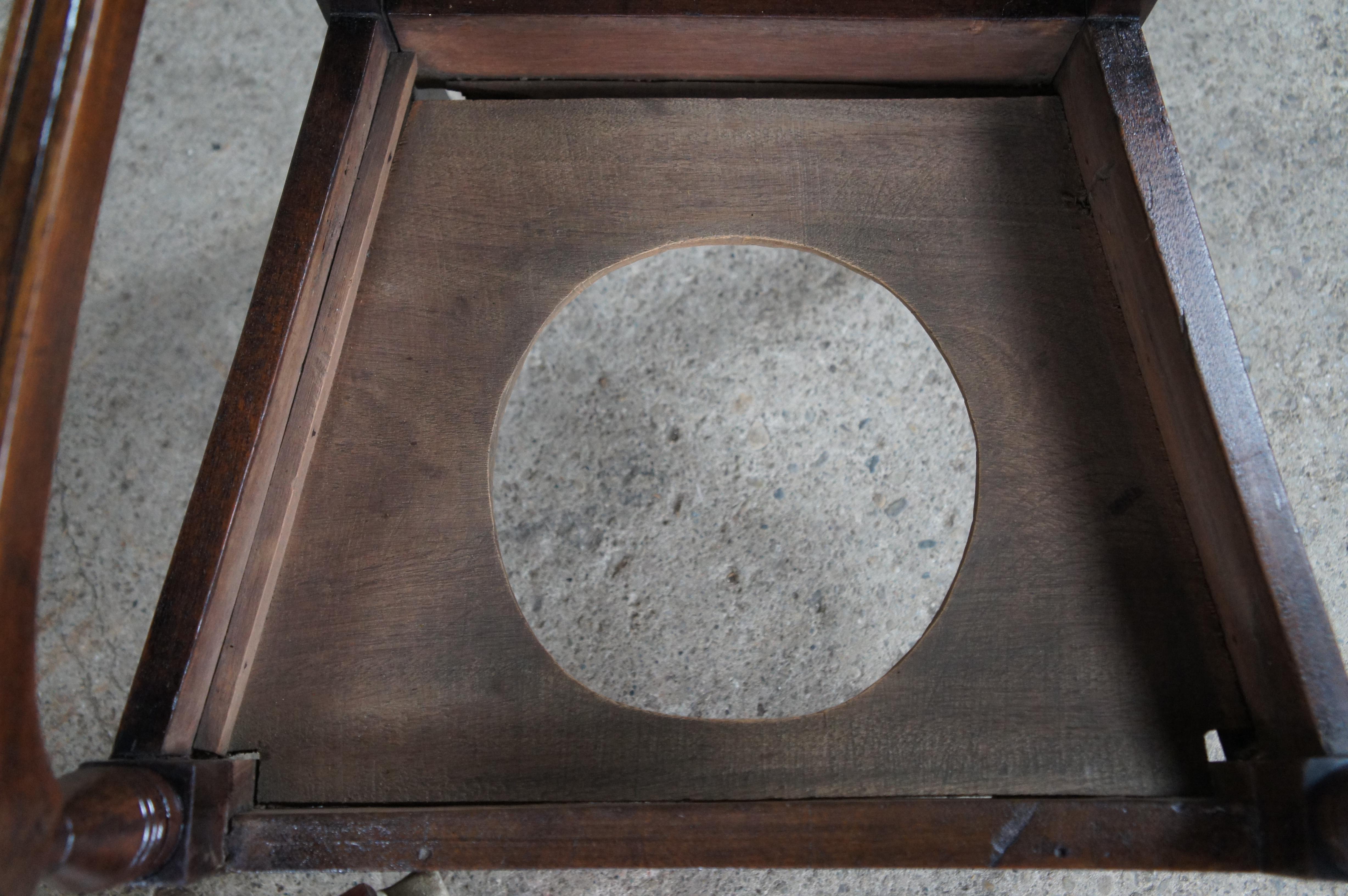 Antiguo Sillón con Brazos de Caoba de la Regencia Inglesa de principios del S. XIX en venta 2