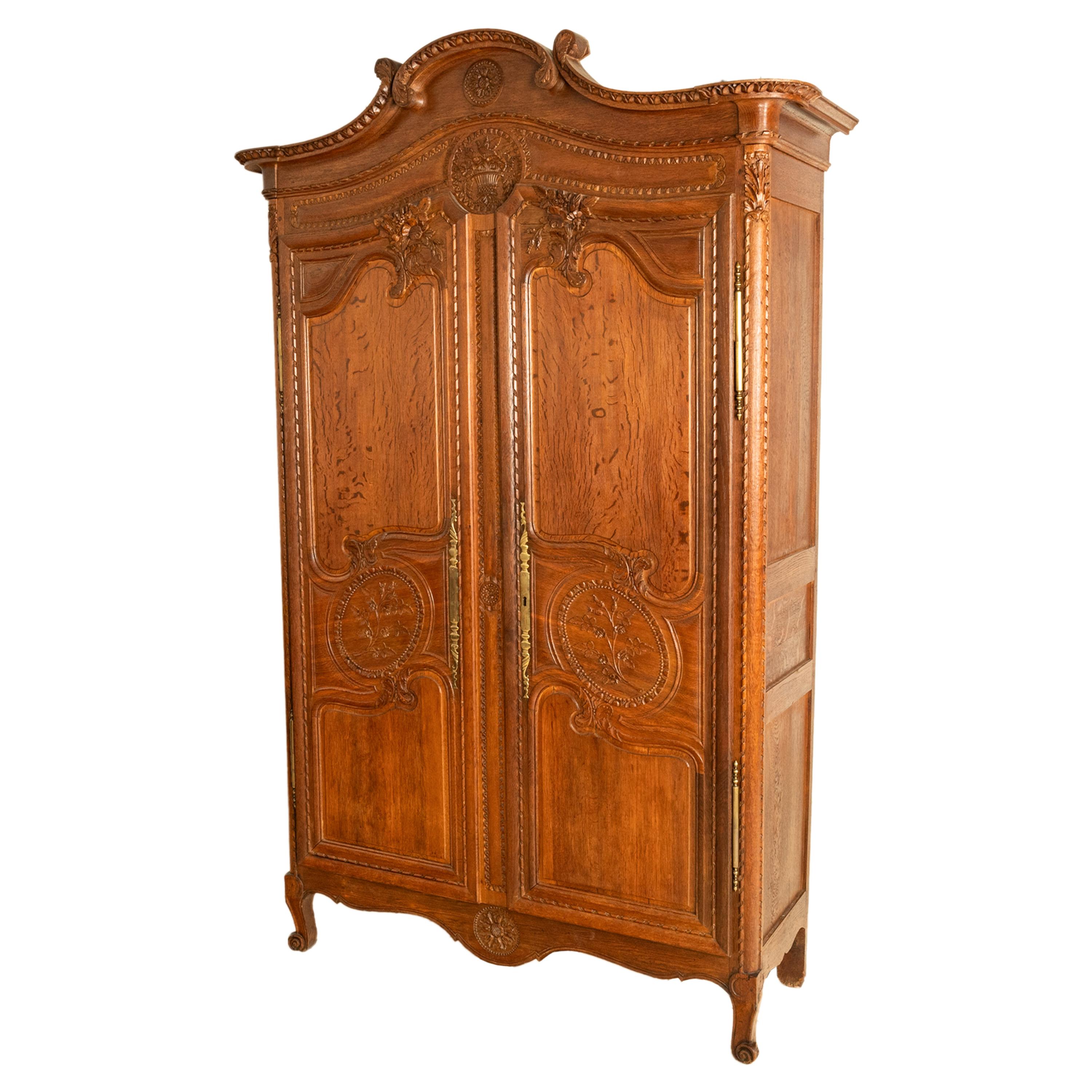 Francese Antique Early 19th C. French Carved Oak Wedding Armoire Wardrobe Normandy 1820 in vendita