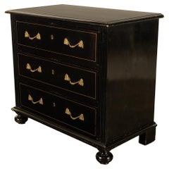 Commodes and Chests of Drawers