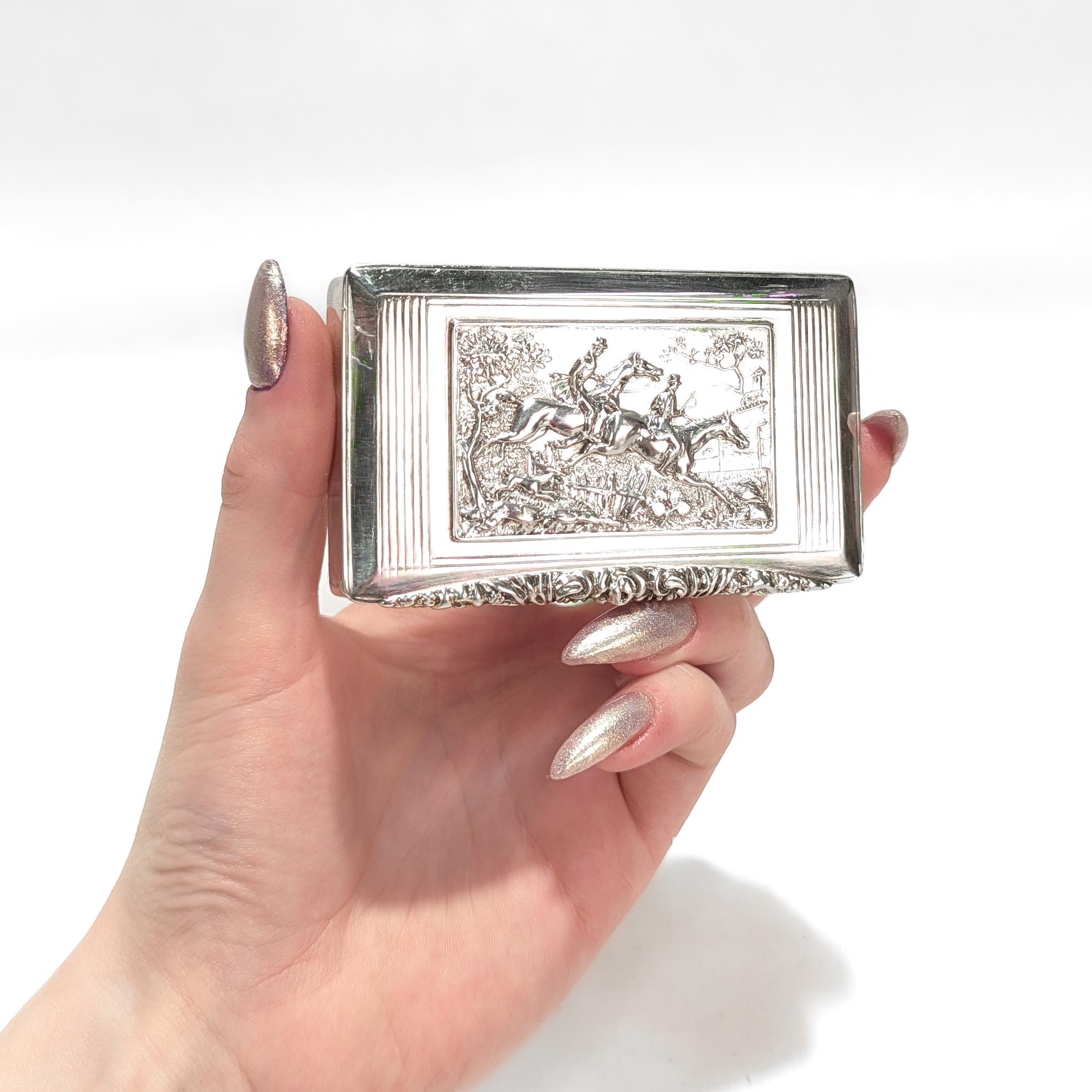 Ancienne tabatière autrichienne du début du 19e siècle en argent 13 loth équestre chasse au renard Bon état - En vente à Philadelphia, PA