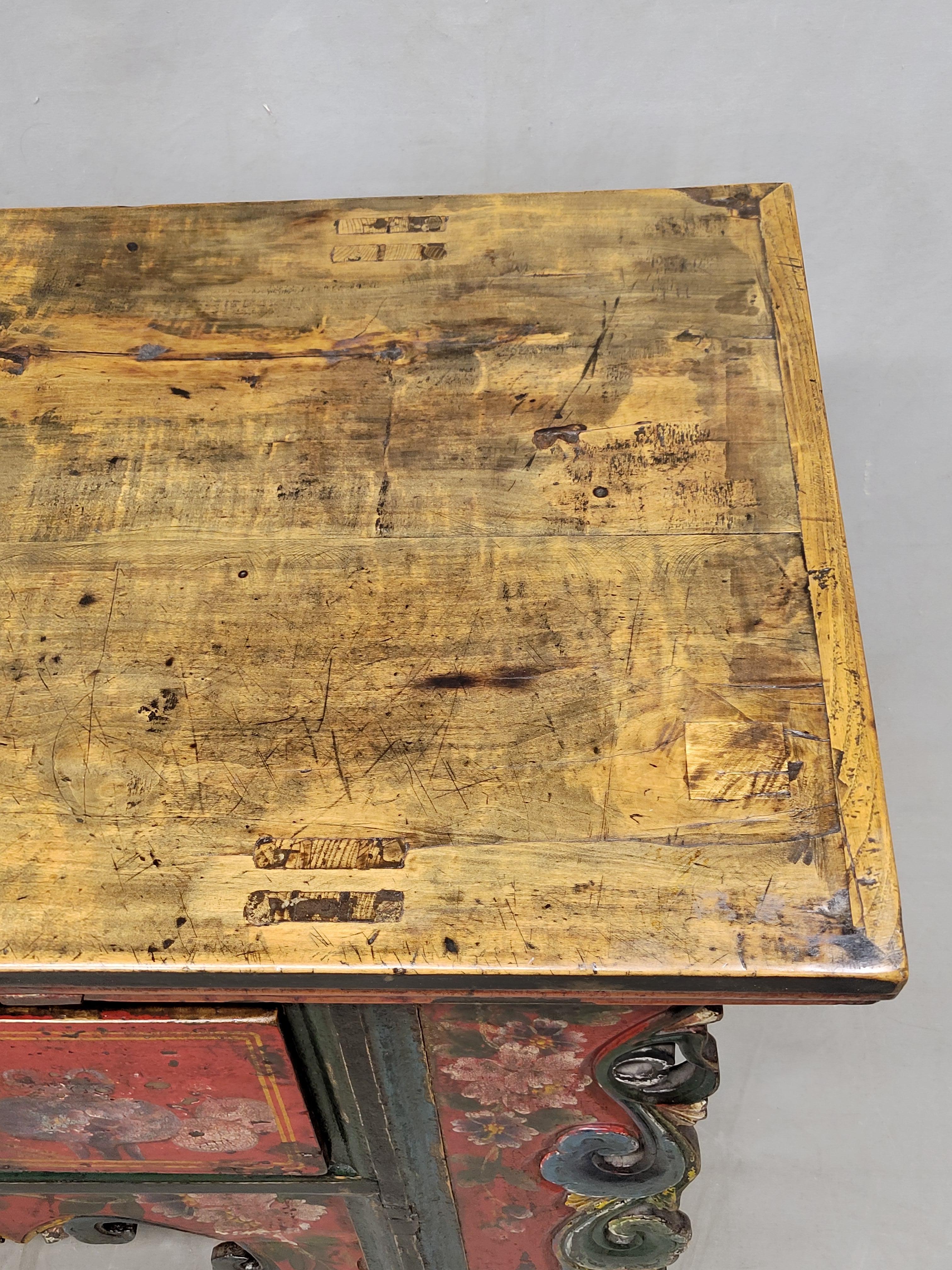 Antique Early 19th Century Chinese Red Lacquer Altar / Console Table For Sale 5