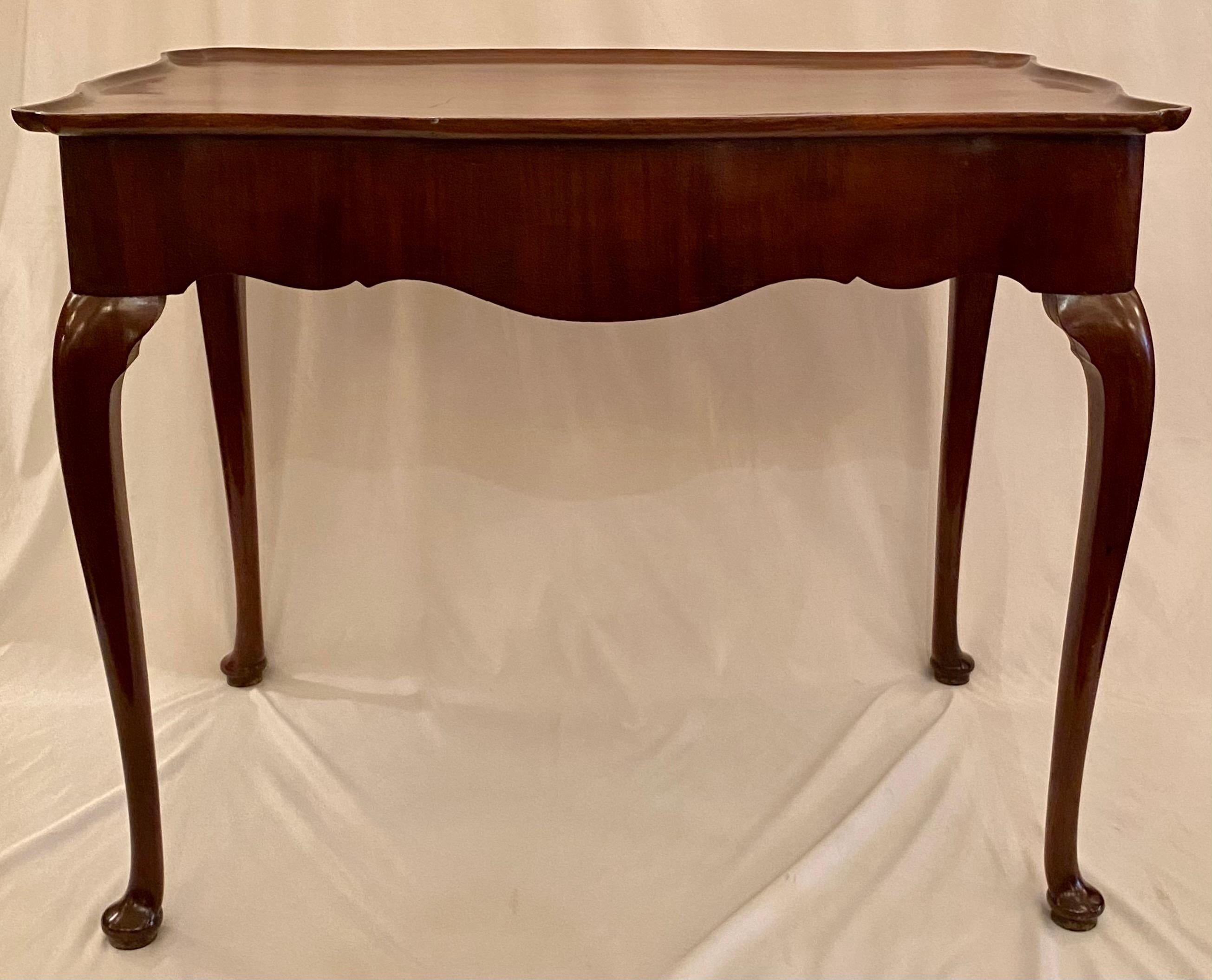 Antique Early 19th Century English Georgian Mahogany Silver Table. For Sale 6