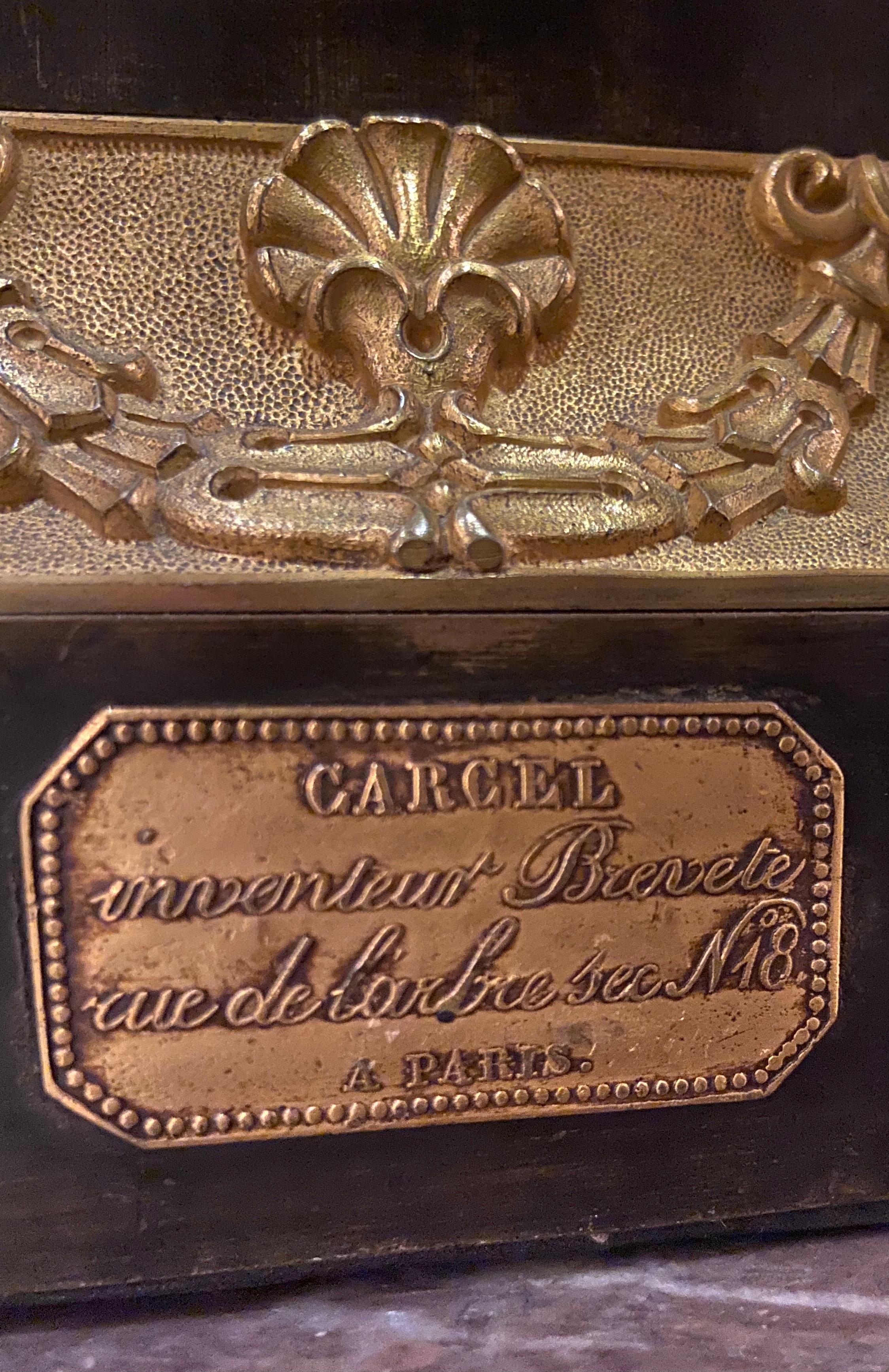 Antike französische Öllampe aus vergoldeter Bronze und patinierter Bronze, Empire, frühes 19. Jahrhundert im Zustand „Gut“ im Angebot in New Orleans, LA
