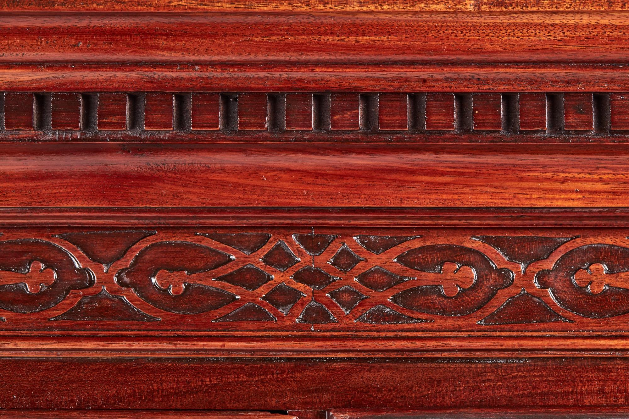 Antique Early 19th Century George III Mahogany Chest on Chest In Excellent Condition In Suffolk, GB
