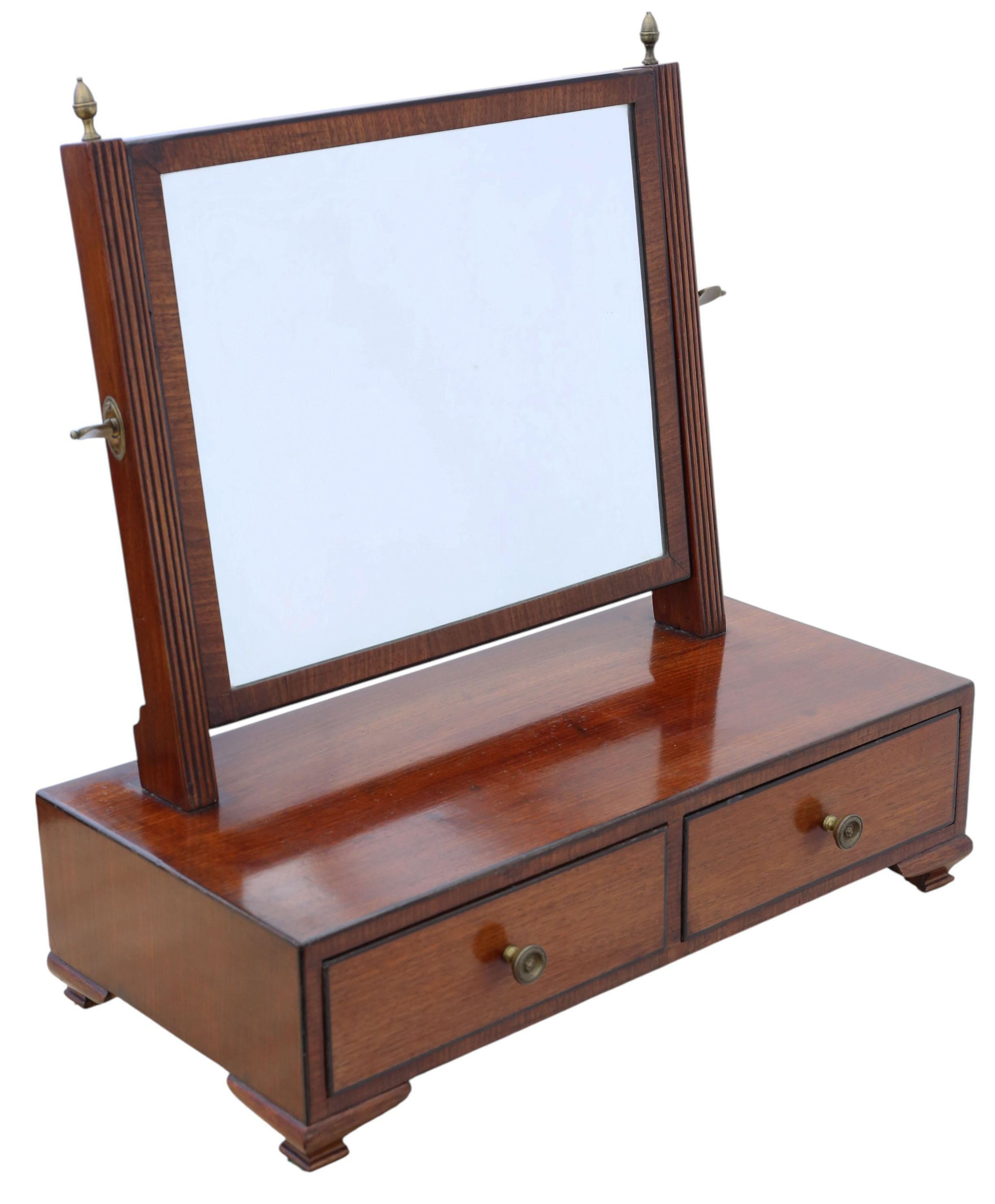 Antique Mirror di mogano dei primi dell'Ottocento - Qualità pregiata

Pieno di charme e carattere autentico, questo raro reperto decorativo sarebbe un meraviglioso pezzo forte nell'ambiente giusto. L'età, il colore e la patina sono interessanti e