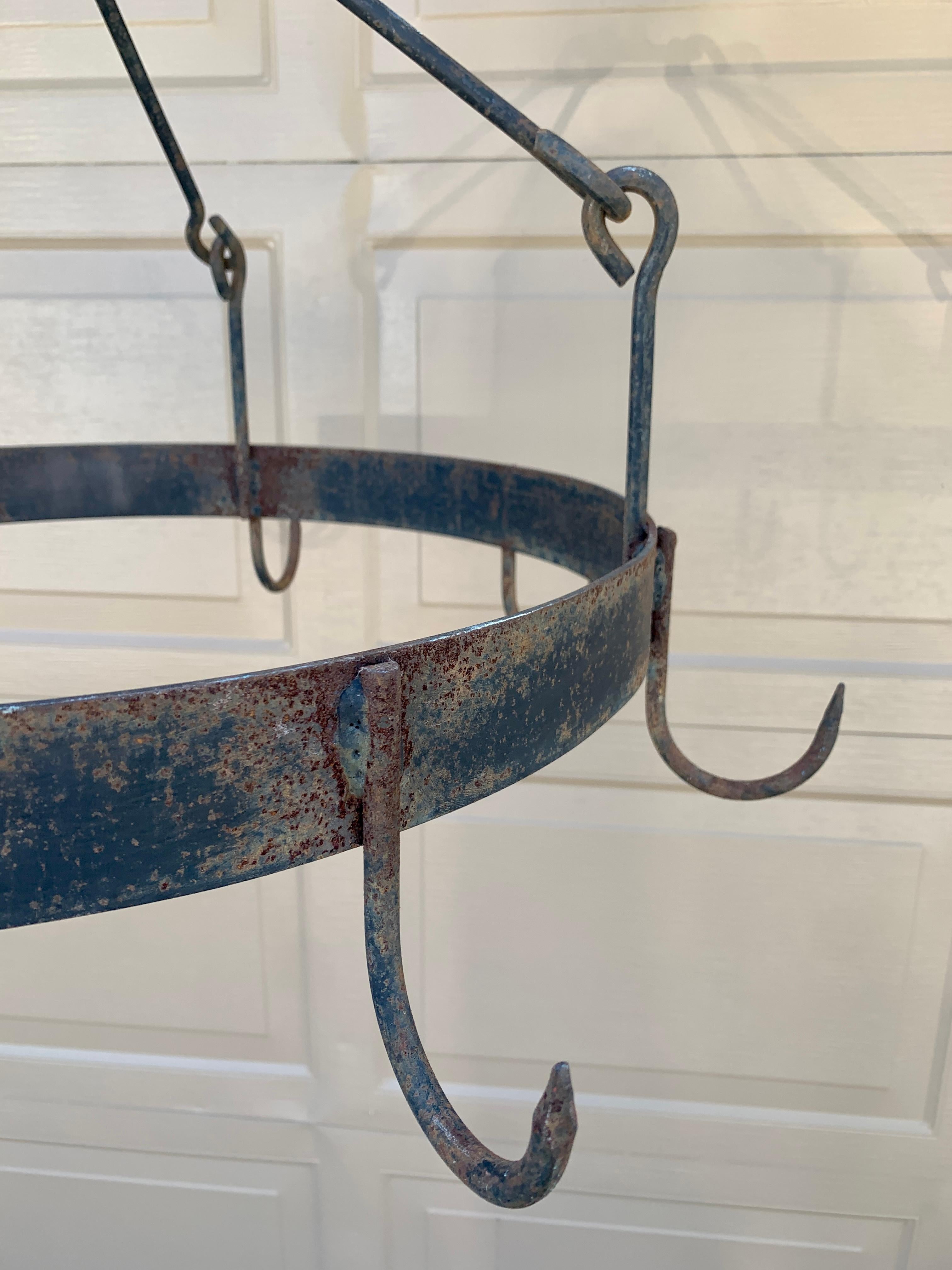 Antike frühes 19. Jahrhundert handgeschmiedetes Eisen Spiel Rack oder Topf Rack im Zustand „Gut“ im Angebot in Elkhart, IN