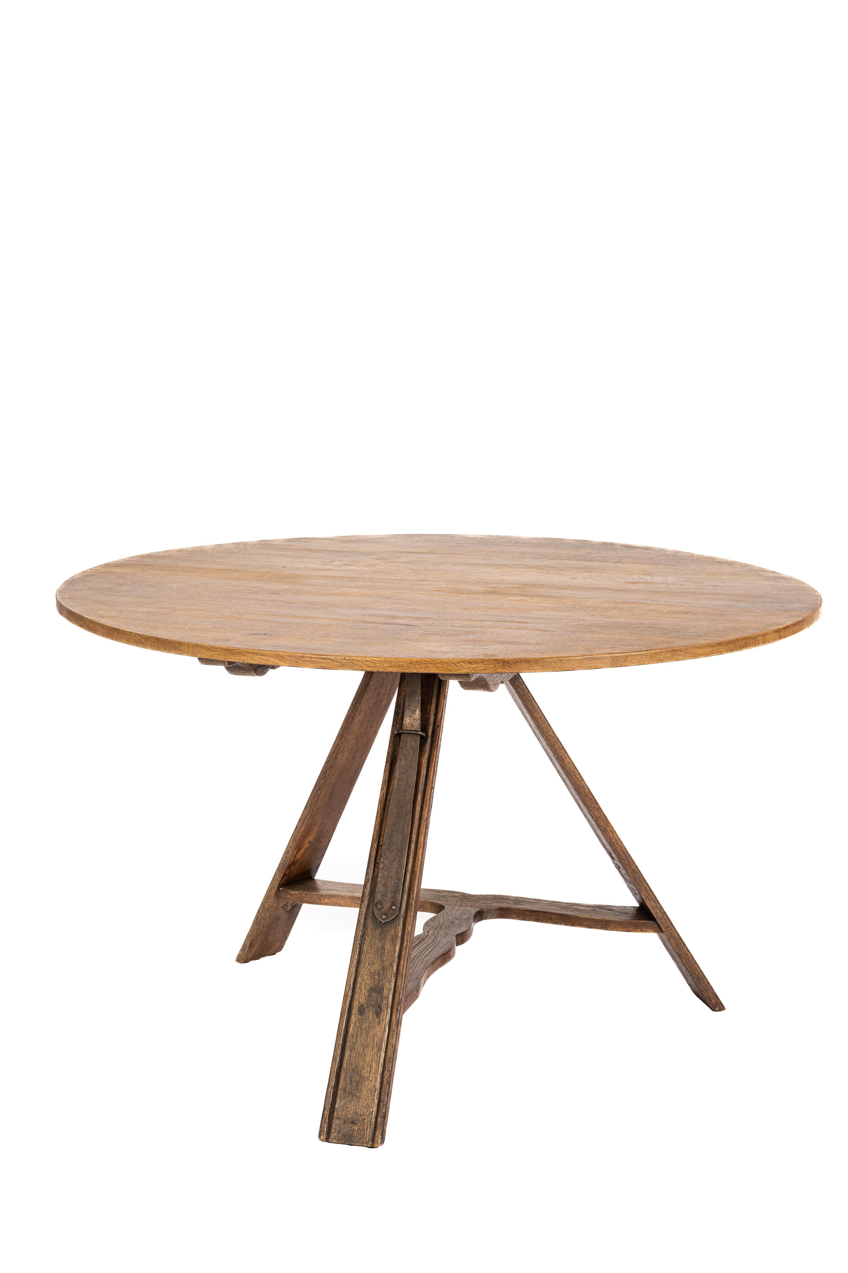 Forged Antique  early 19th century honey color solid oak Dutch Titl top round table