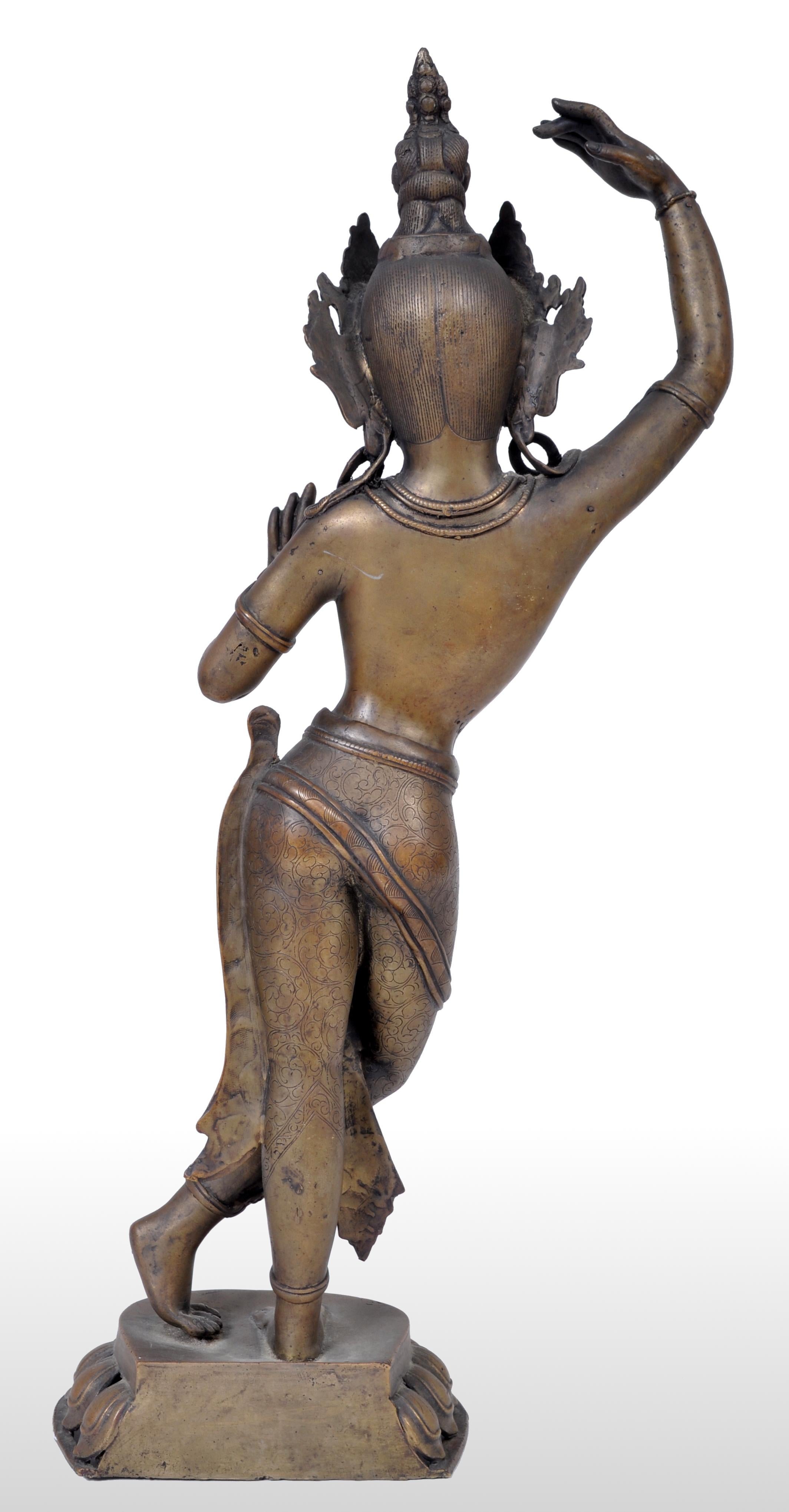 Début du XIXe siècle Figure indienne ancienne en bronze du début du 19e siècle représentant Lakshmi, vers 1800