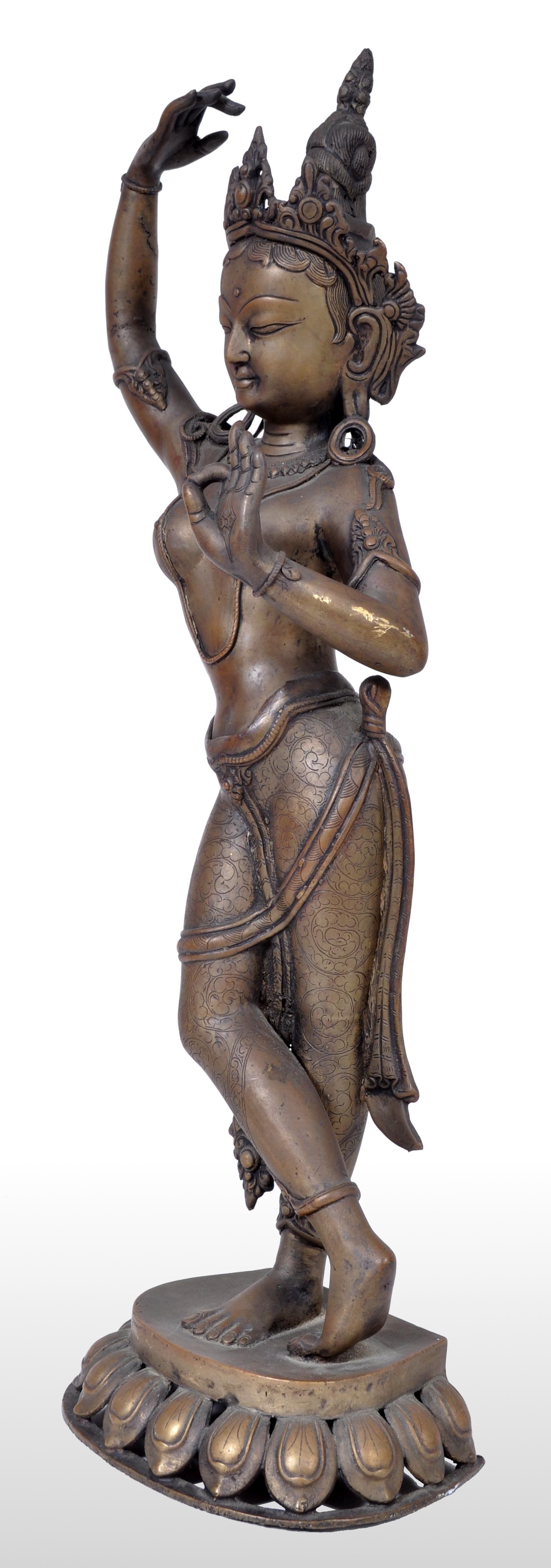 Antique Early 19th Century Indian Bronze Figure of Lakshmi, circa 1800 2