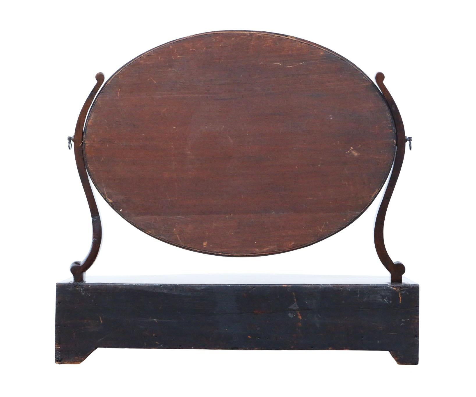 Britannique Antique Début du 19ème siècle Table de toilette en acajou marqueté Miroir pivotant en vente