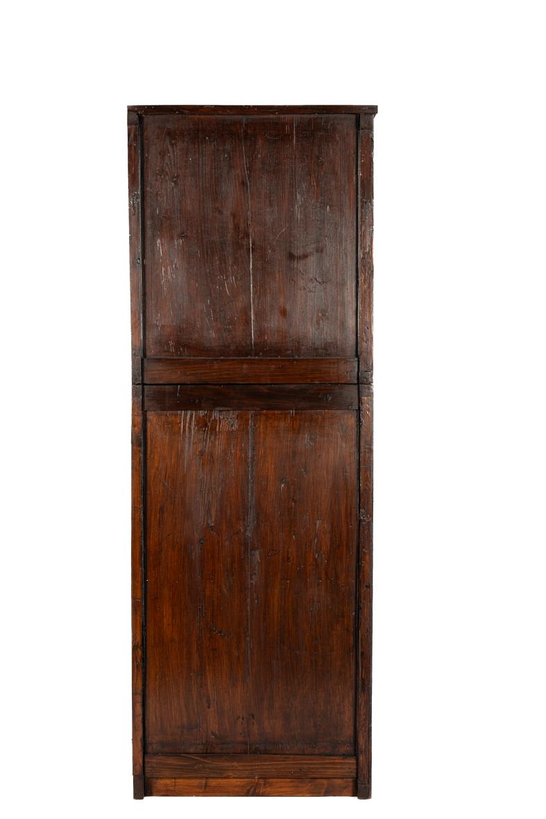 XIXe siècle Ancienne commode japonaise Kaidan Dansu du début du 19ème siècle en pin brun chaud en vente