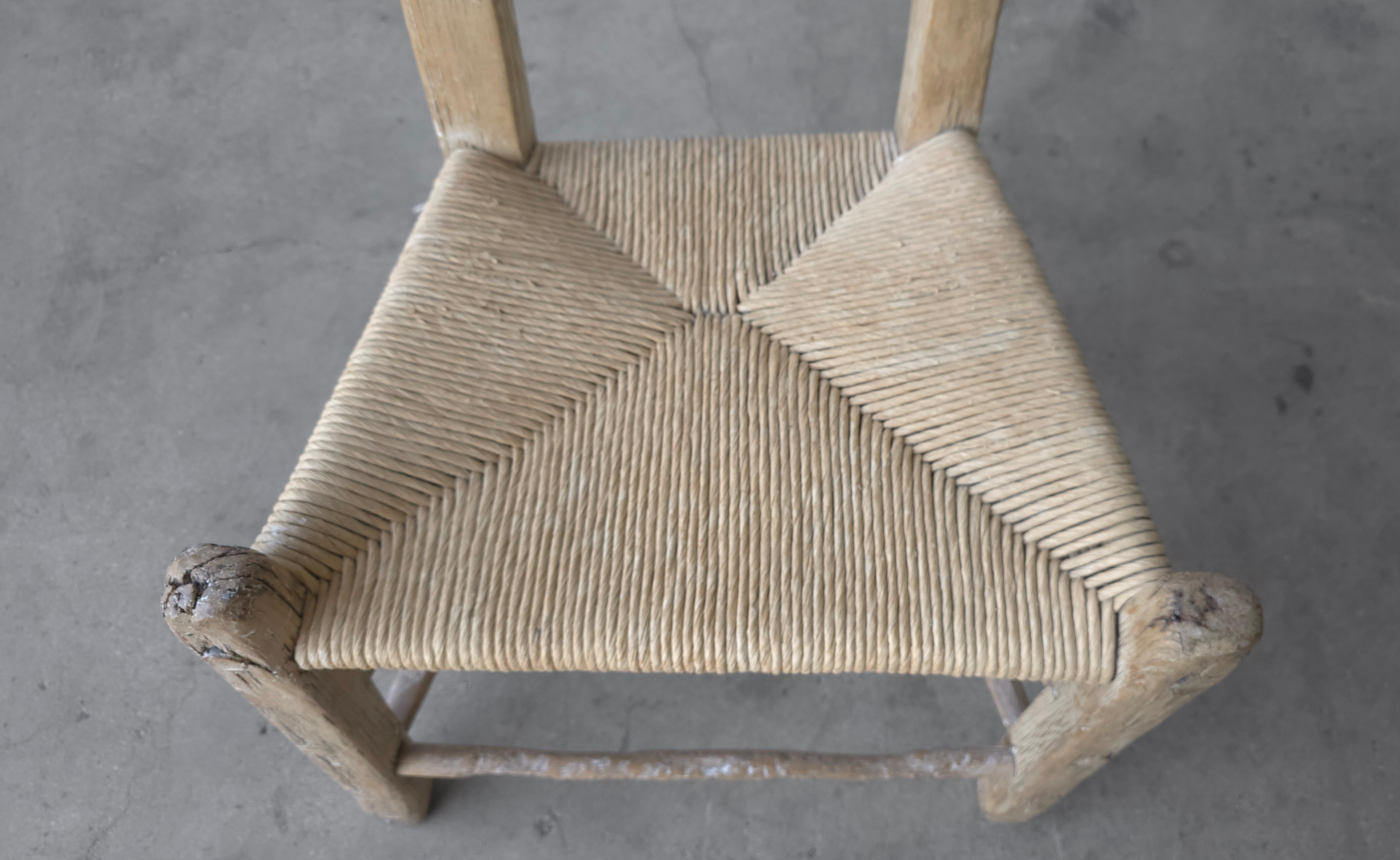 Ancienne chaise irlandaise à dossier échelonné du début du 19e siècle (Sugan) en vente 1