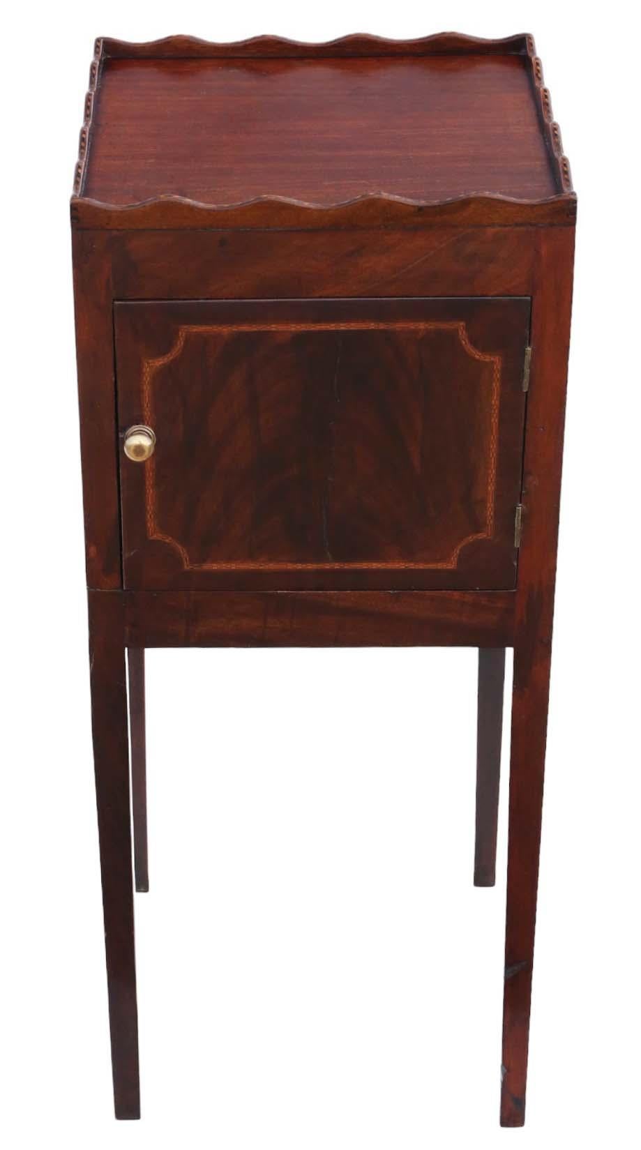 Authentic 19th Century mahogany nightstand featuring a tray top, adorned with intricate inlay, doubling as a washstand or bedside table from the Georgian period.

This remarkable piece boasts sturdy construction with no loose joints or woodworm