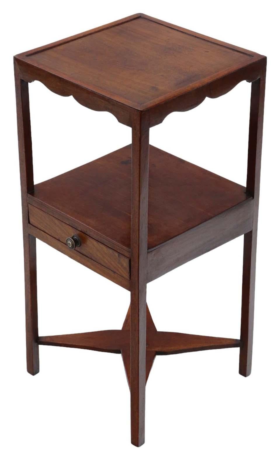Antique Early 19th Century Mahogany Nightstand - Quality Georgian Bedside Table  In Good Condition In Wisbech, Cambridgeshire