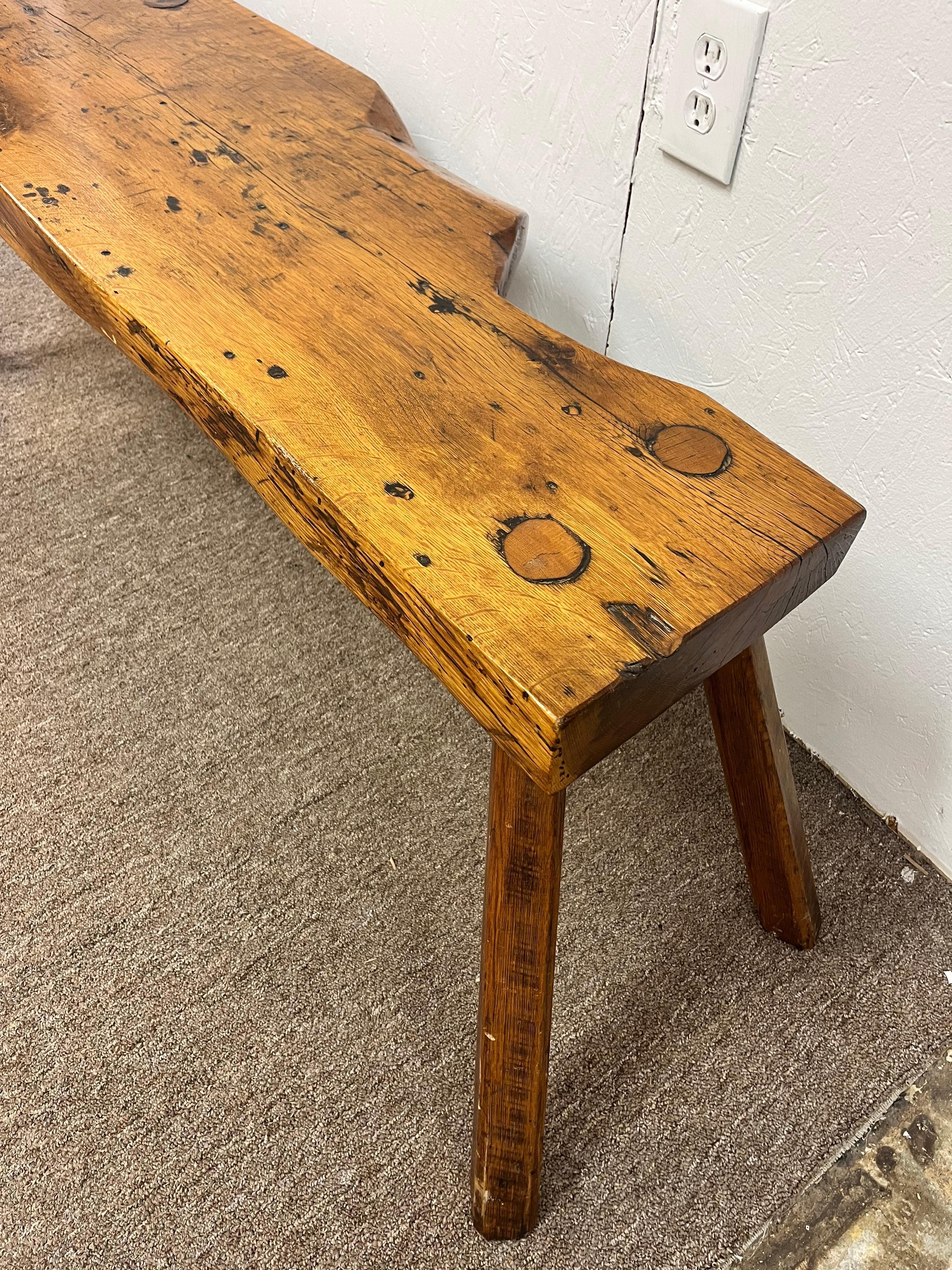 Antique Early 19th Century Rustic Bench with Splayed Legs and Thick Cut Seat In Good Condition For Sale In Atlanta, GA