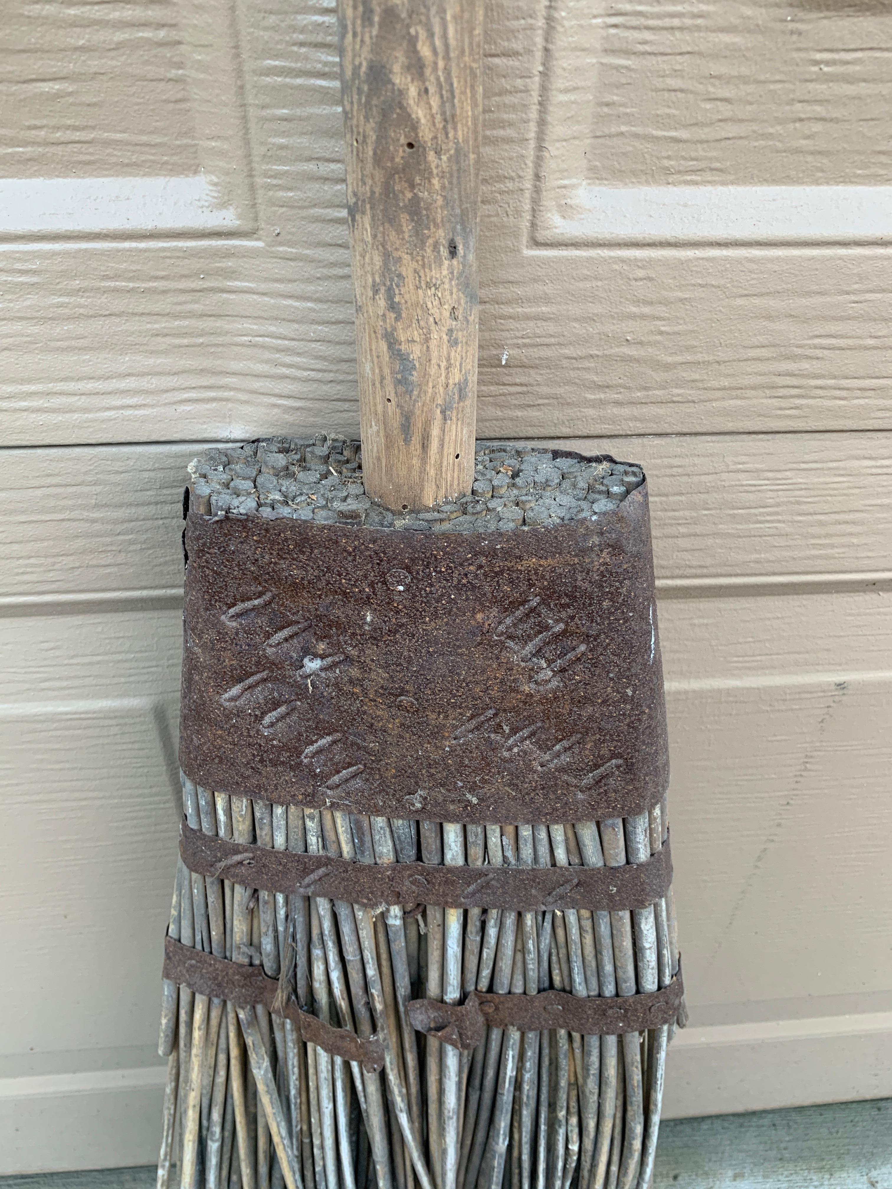 Antique Early 19th Century Rustic Hand Made Wooden Broom In Good Condition For Sale In Elkhart, IN