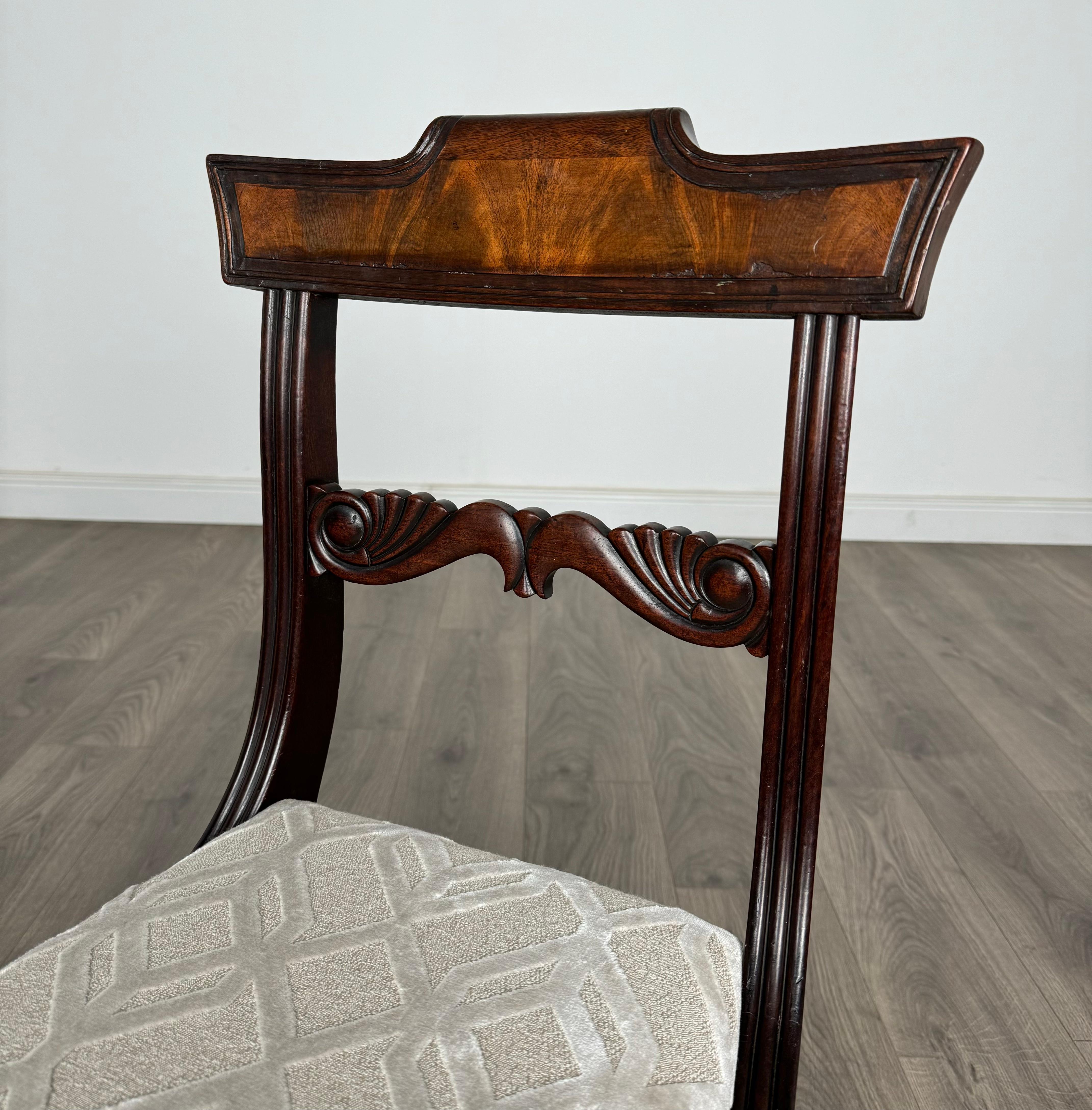 Antico set di 8 sedie da pranzo Regency dell'inizio del XIX secolo ( REF AFS-3167 ) in vendita 1