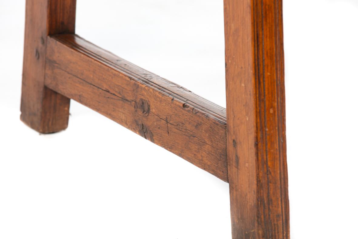 Antique early 19th century Spanish honey color pine Side table with drawer For Sale 8