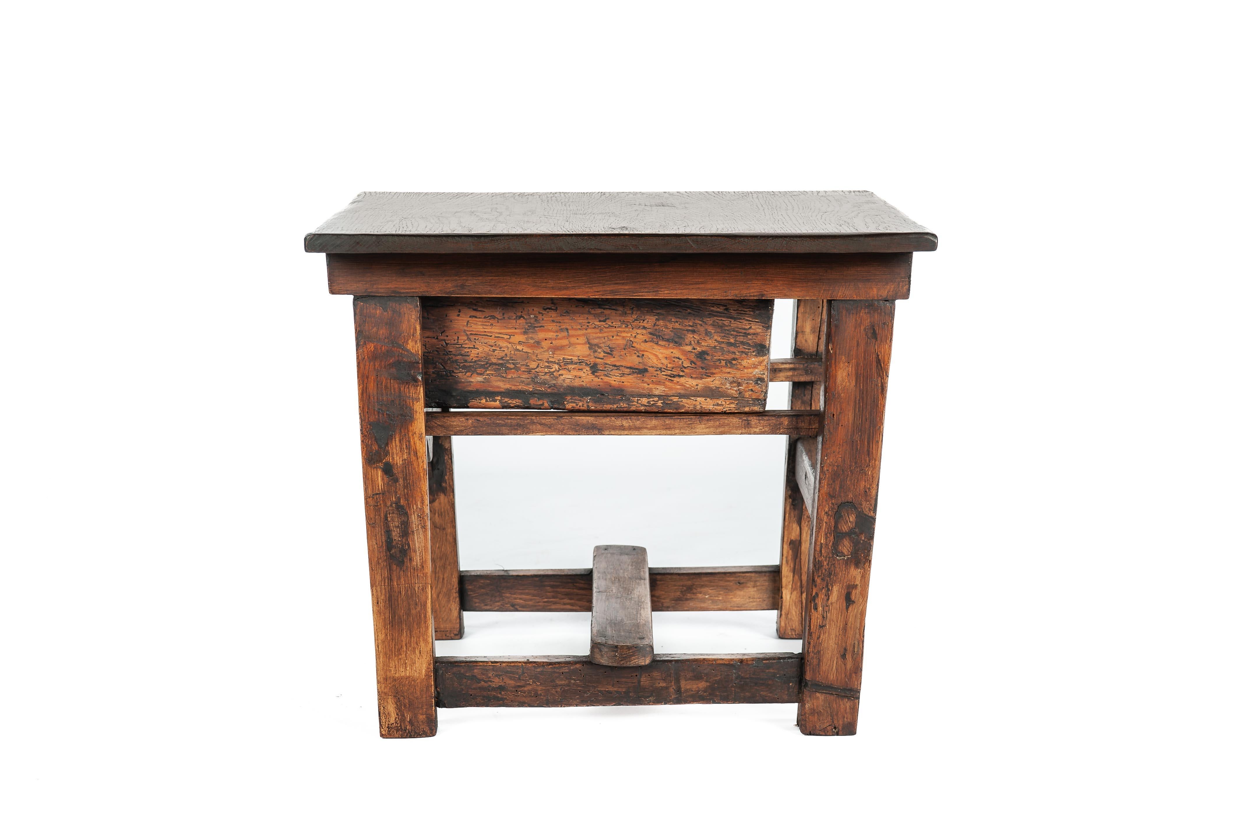 19th Century Antique early 19th century Spanish Provincial Chestnut side table or tavern tabl For Sale