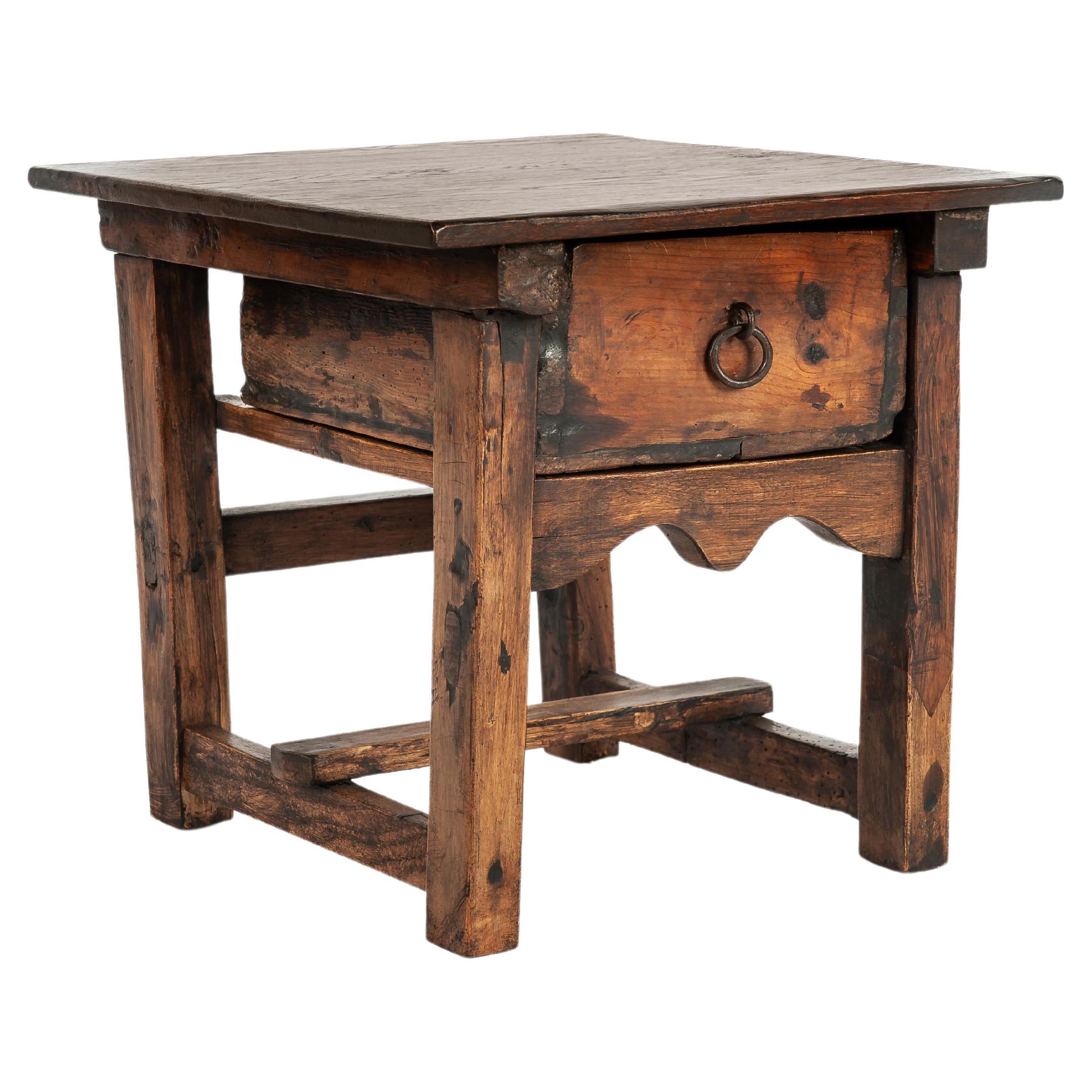 Antique early 19th century Spanish Provincial Chestnut side table or tavern tabl For Sale