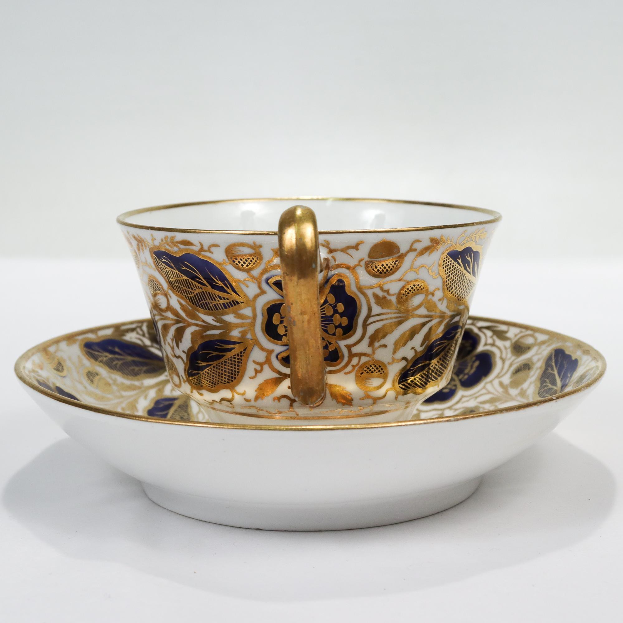 Anglais Tasse à thé et soucoupe ancienne du début du 19ème siècle en porcelaine Spode à motif numéro 2408 en vente