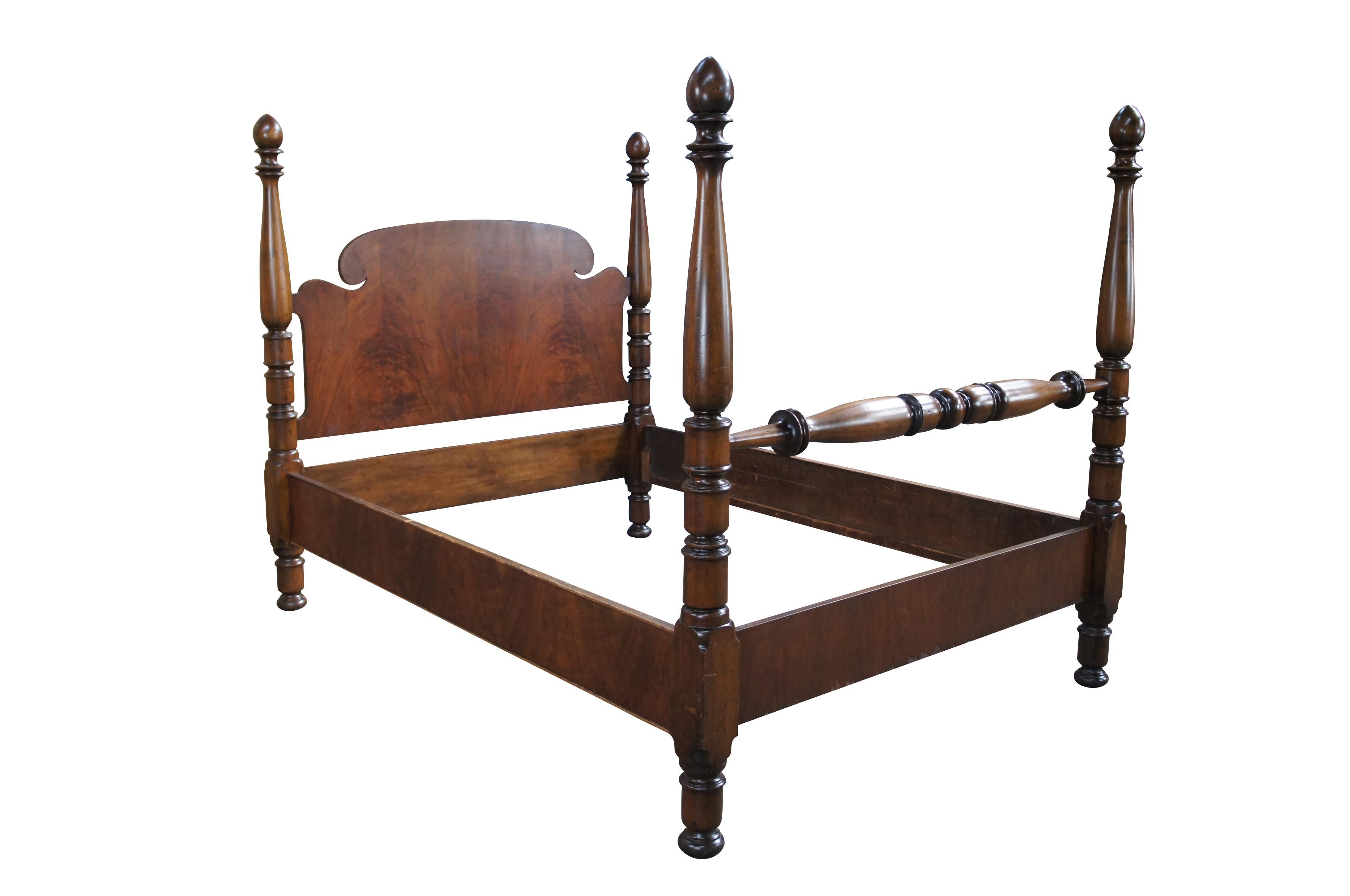 Antique Early 20th C. Georgian Sheraton American Mahogany Full Size Poster Bed In Good Condition In Dayton, OH