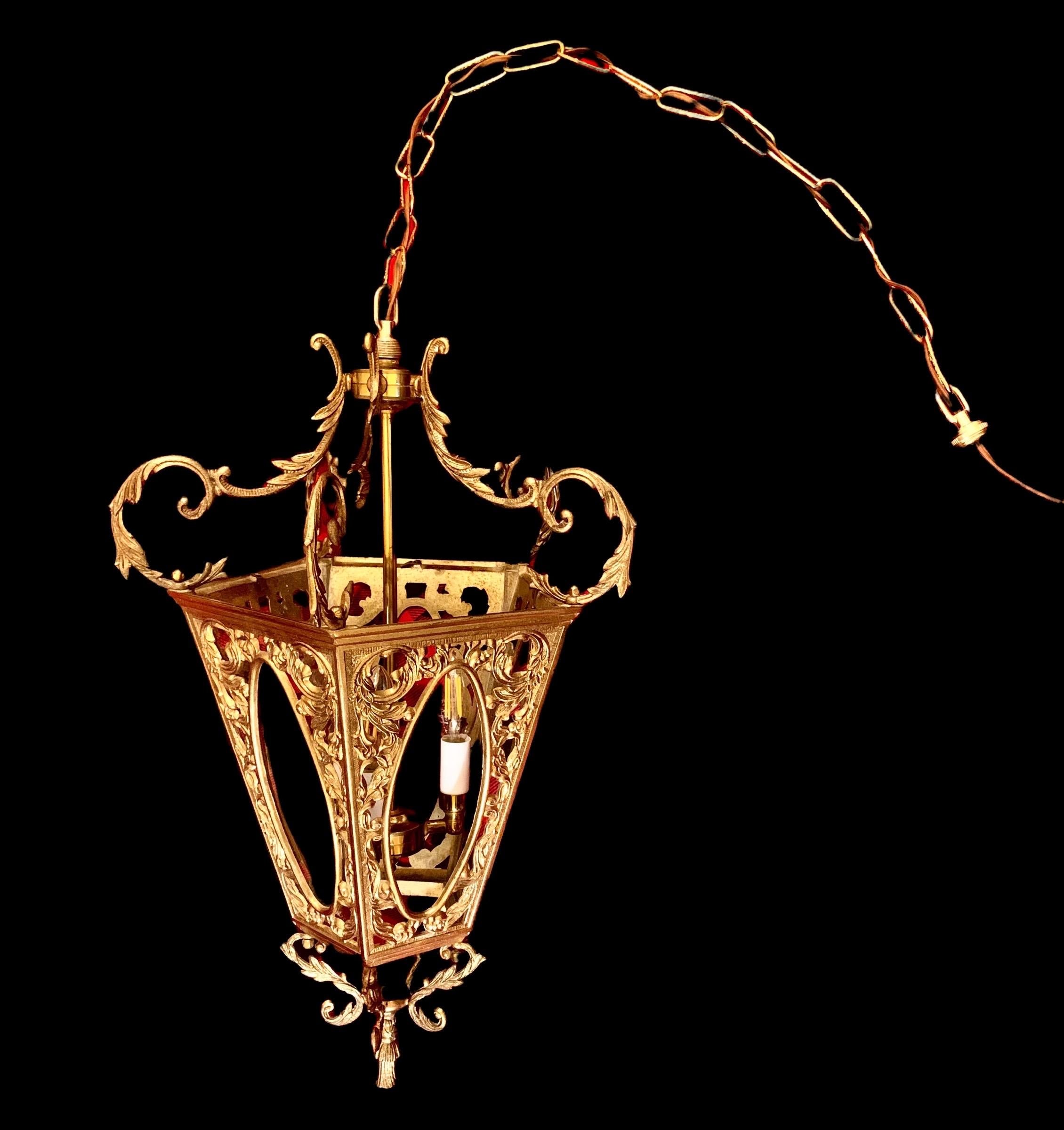 Antique Early 20th C. Gilt Brass & Glass Pentagonal Hall Lantern In Good Condition For Sale In New Orleans, LA