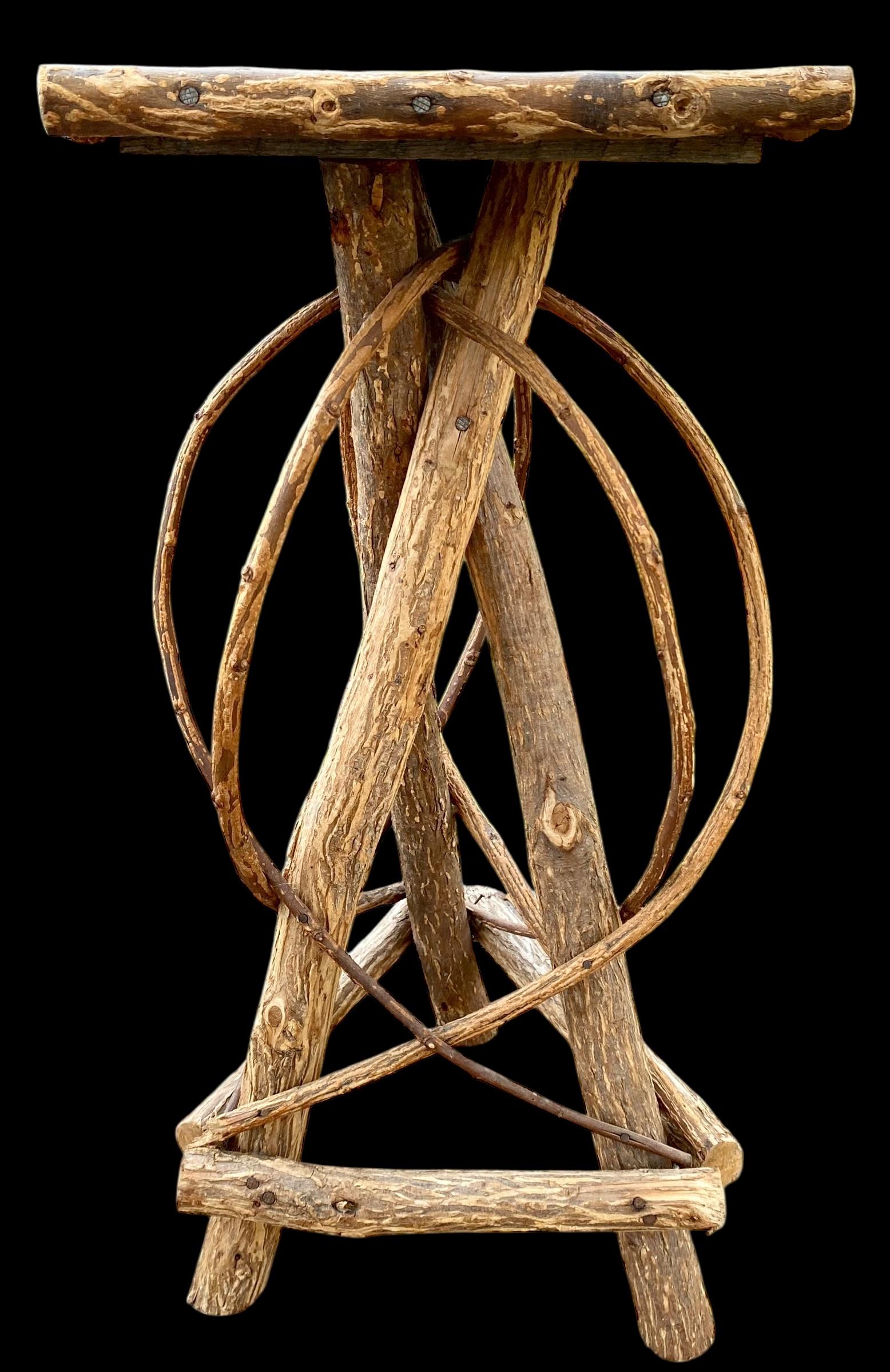 Ancienne table d'appoint en saule courbé Adirondack du début du 20e siècle en vente 5