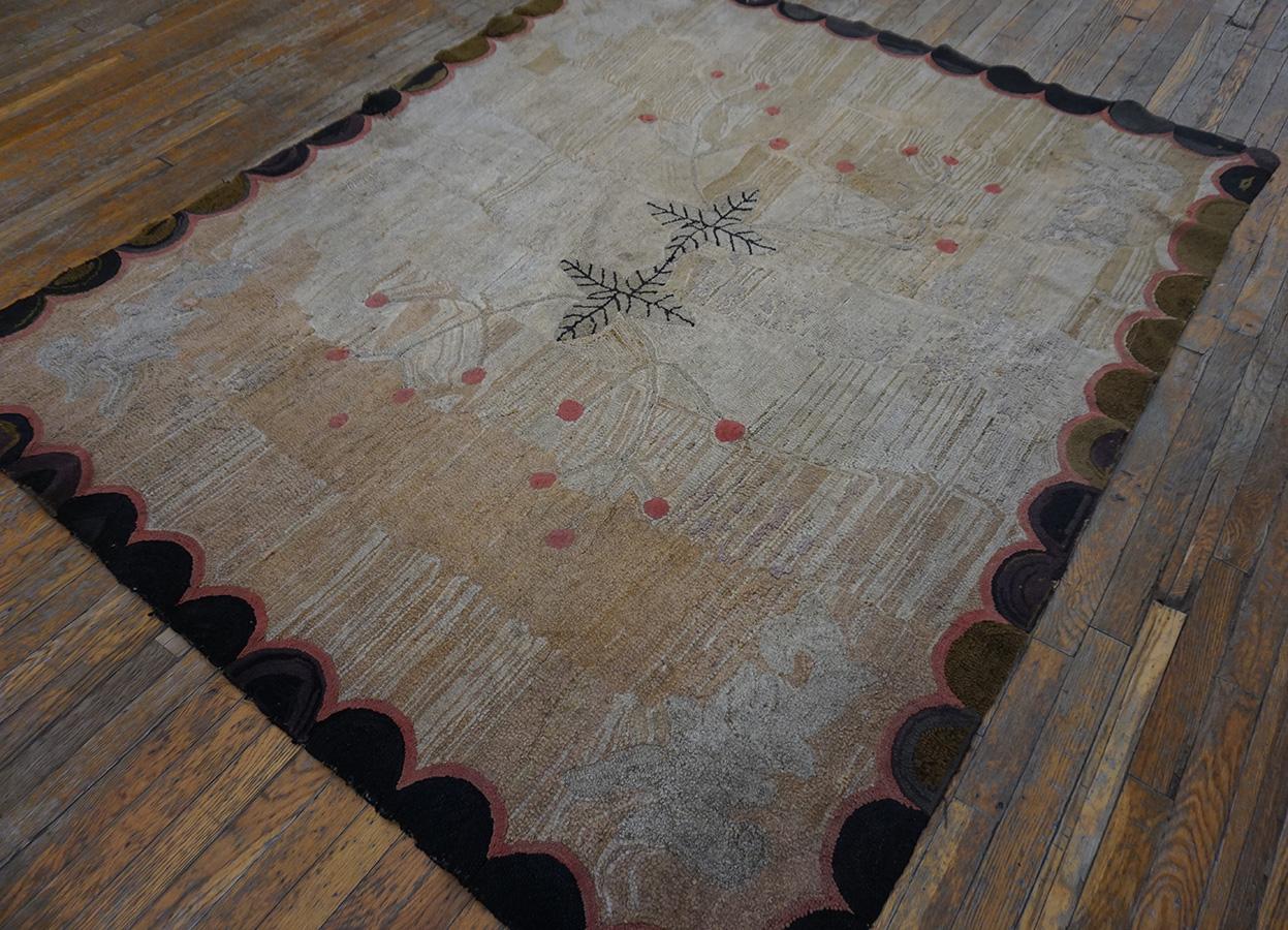 Hand-Woven Early 20th Century American Hooked Rug ( 5'8