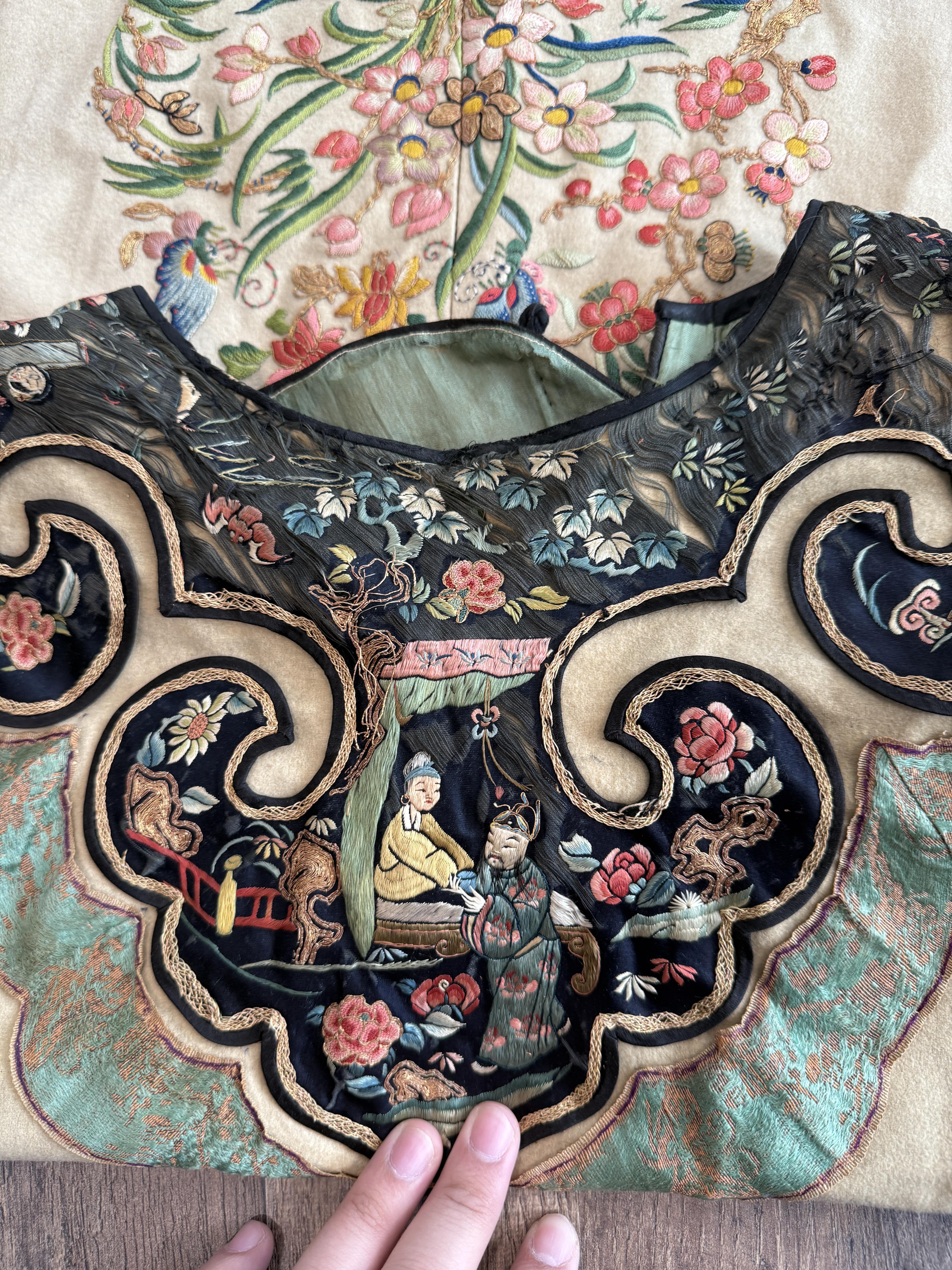 Antique Early 20th Century Chinese Silk Felt Robe with Embroidered Floral Design 7