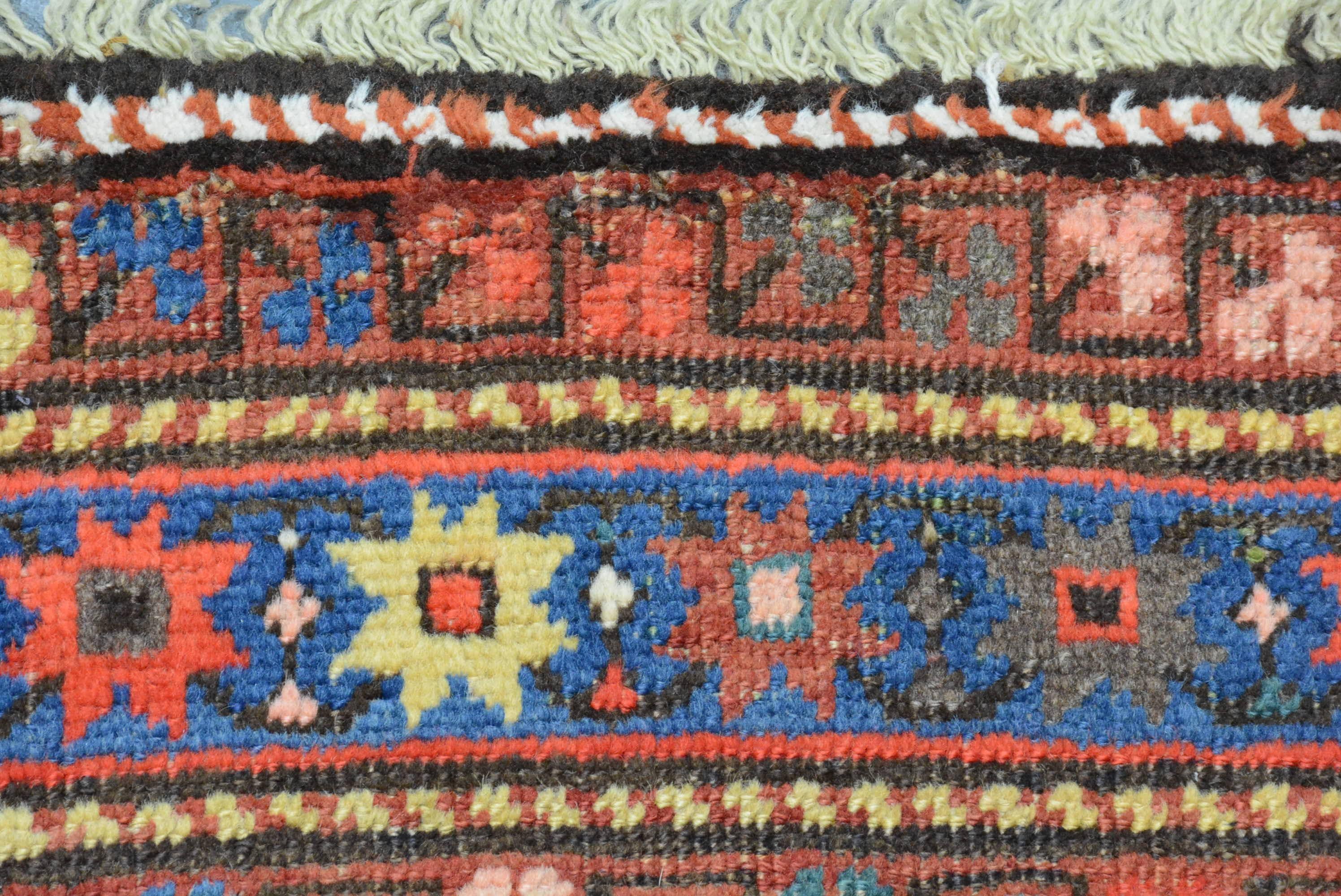 Alfombra antigua kazaka de banda de nubes de principios del siglo XX en venta 3