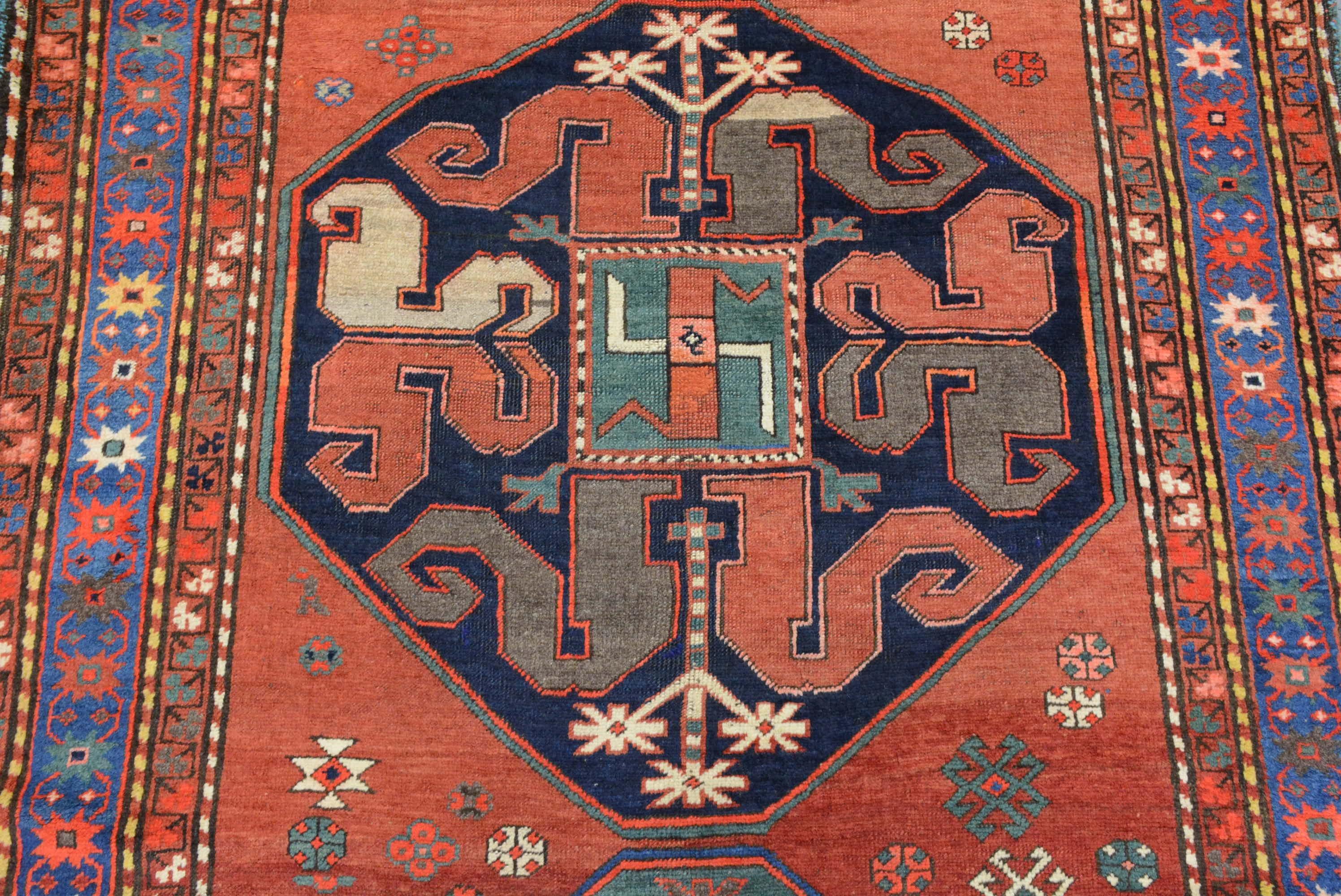 Alfombra antigua kazaka de banda de nubes de principios del siglo XX Kazajo en venta