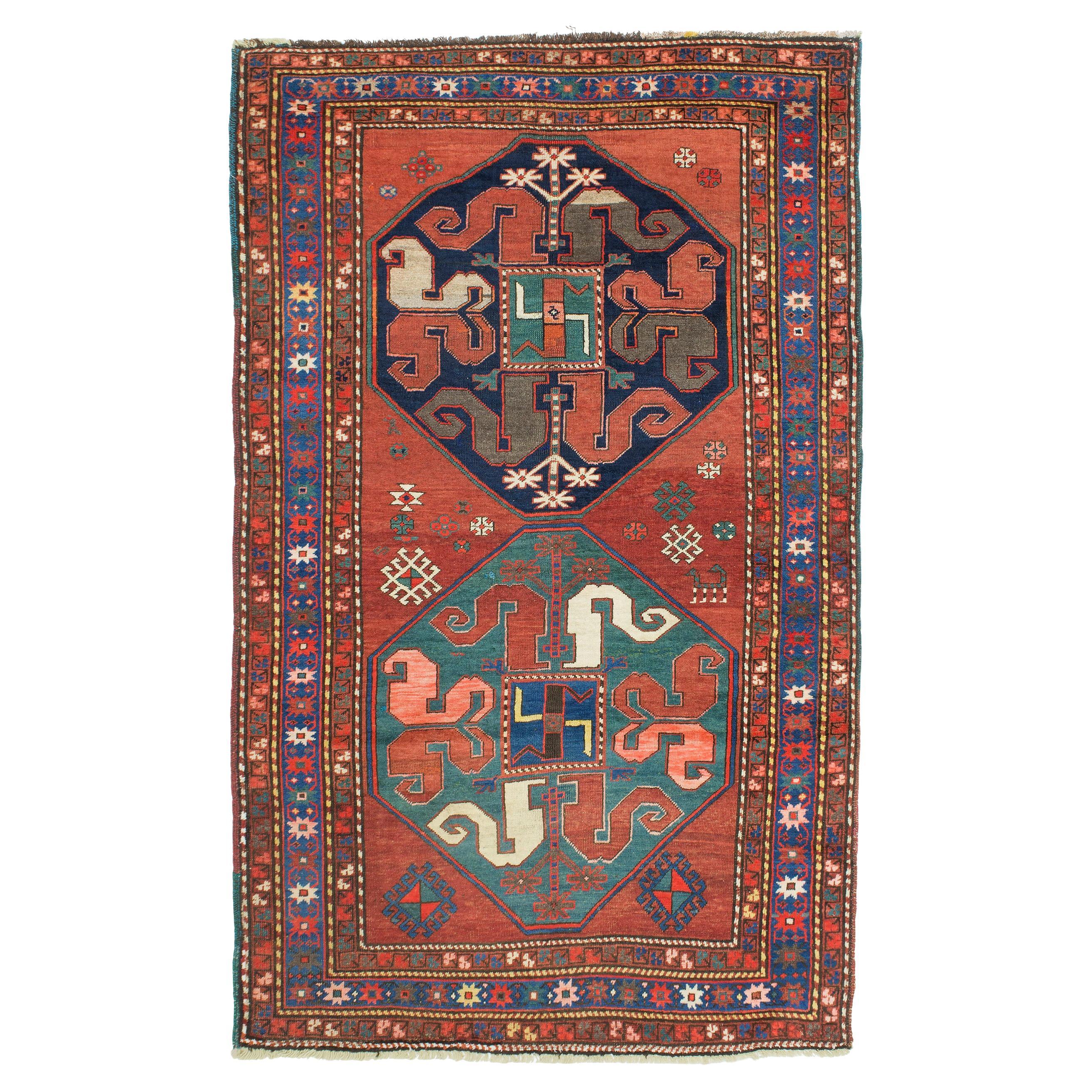Alfombra antigua kazaka de banda de nubes de principios del siglo XX en venta