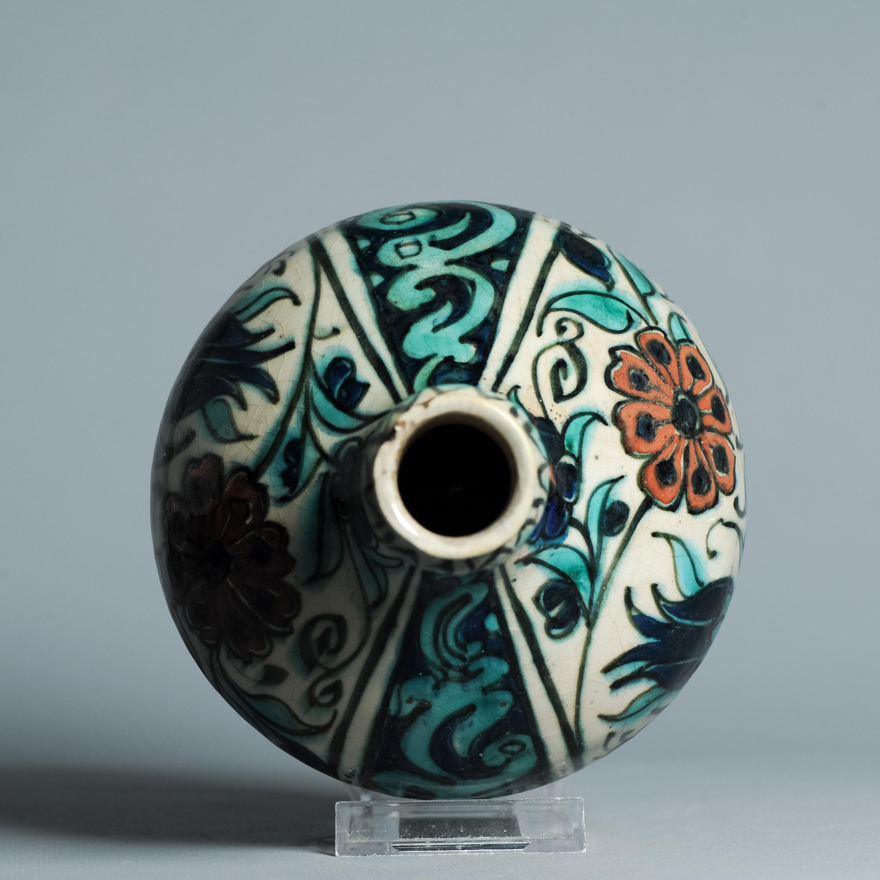 Vase ancien du début du 20e siècle en faïence hollandaise de Delft de style Iznik, vers 1910 en vente 6