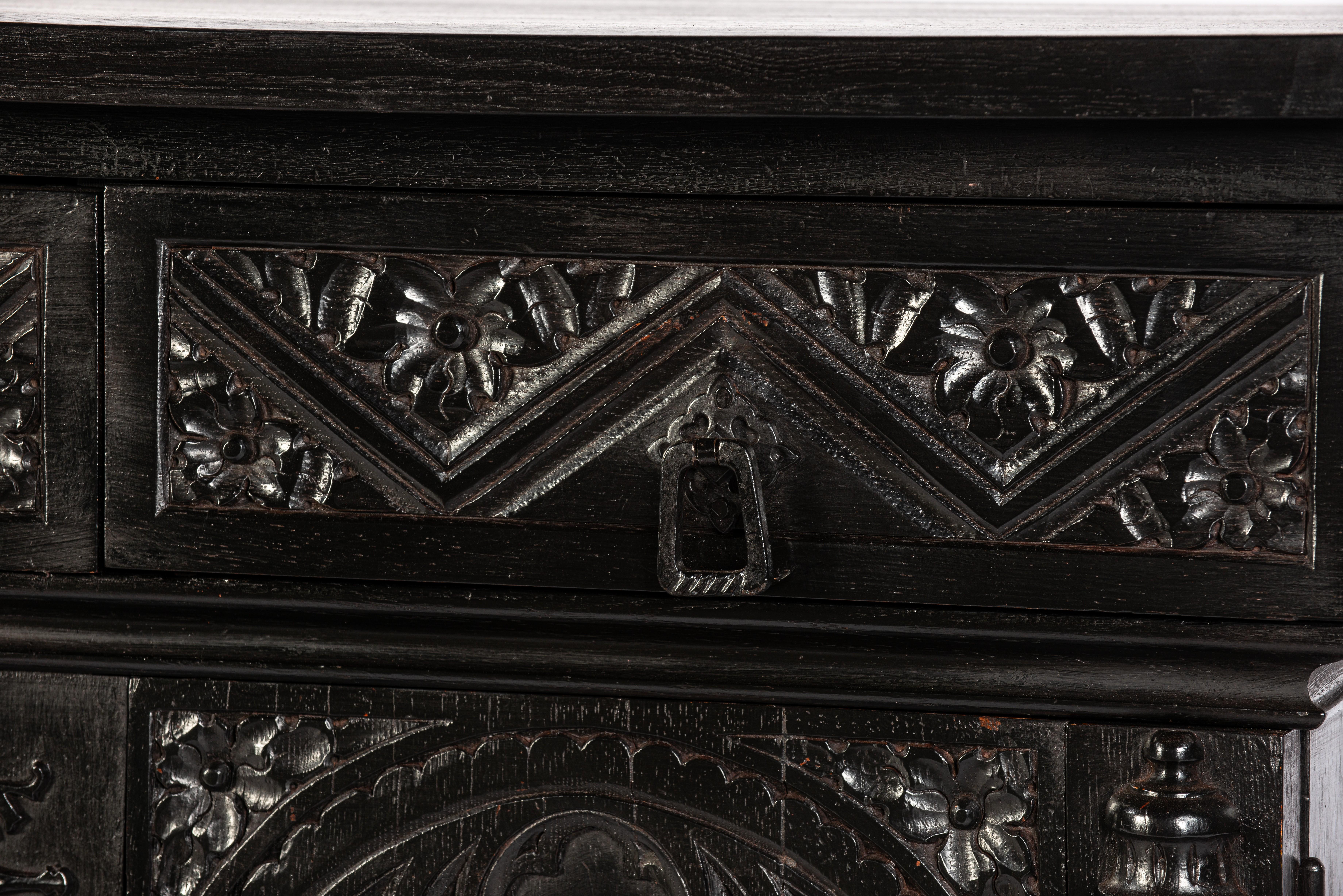 Antique early 20th century Dutch handcarved blackened oak neo gothic sideboard. For Sale 7
